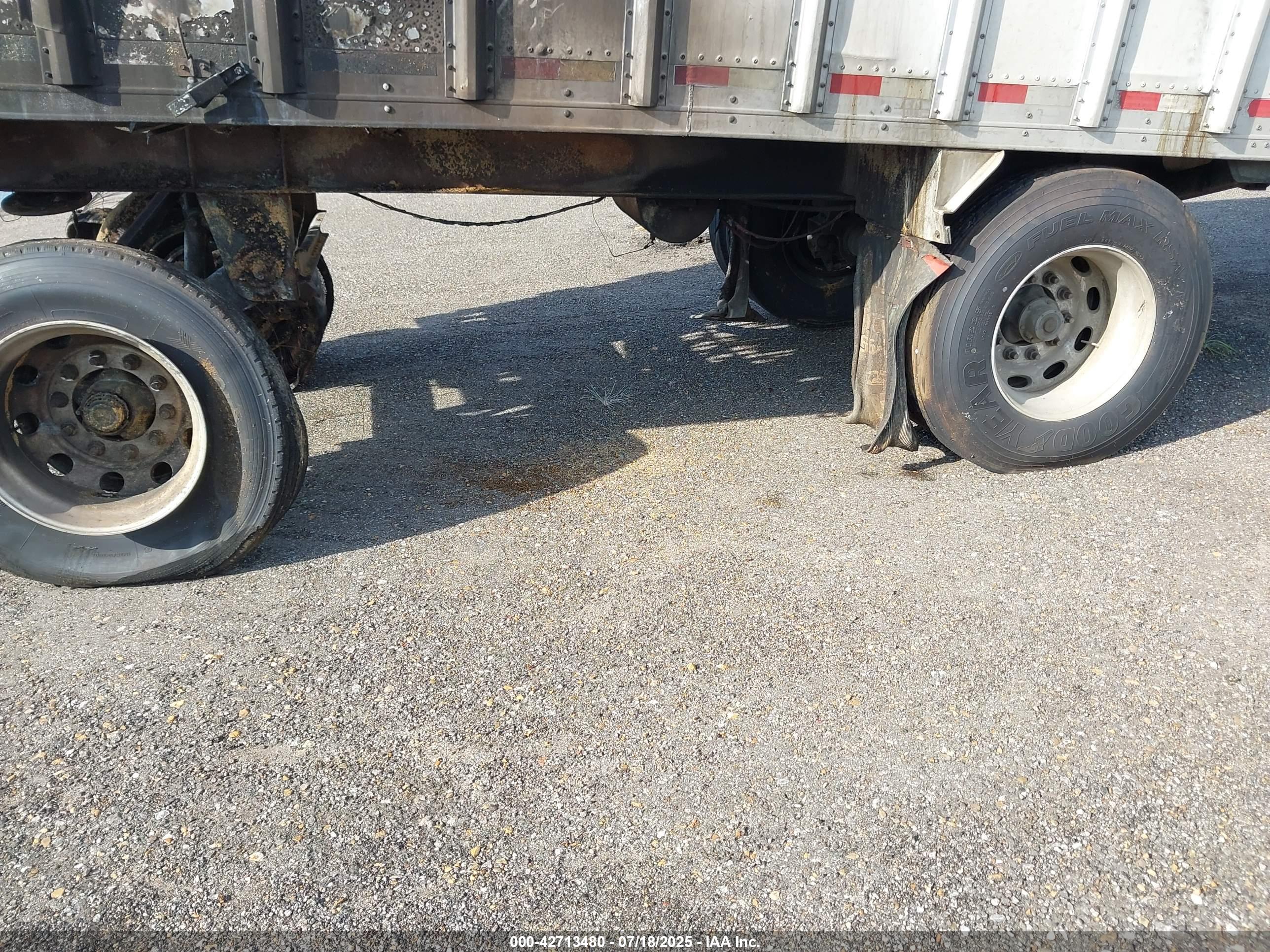 WESTERN TRAILERS image 8