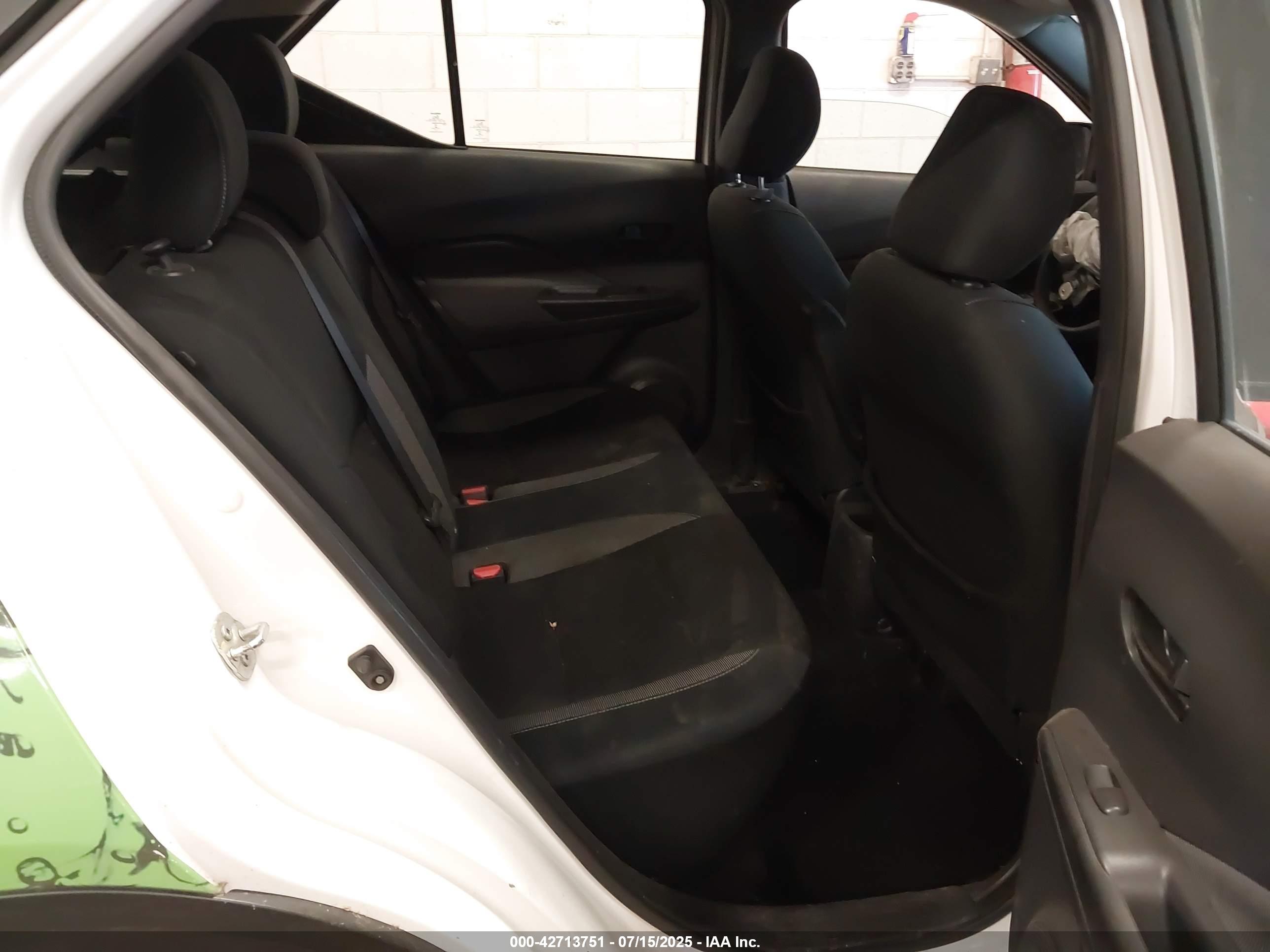 NISSAN KICKS image 8