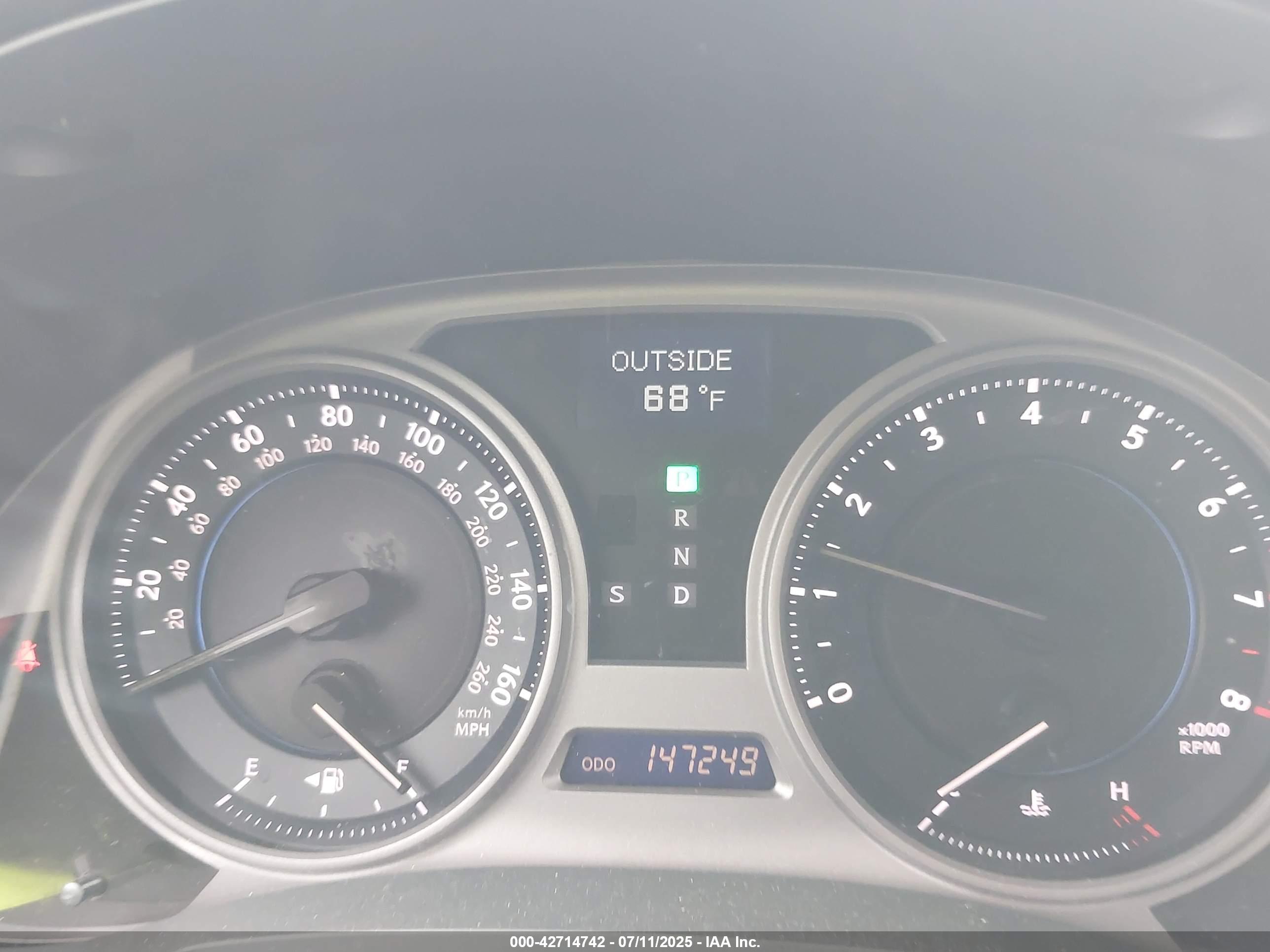 LEXUS IS image 7