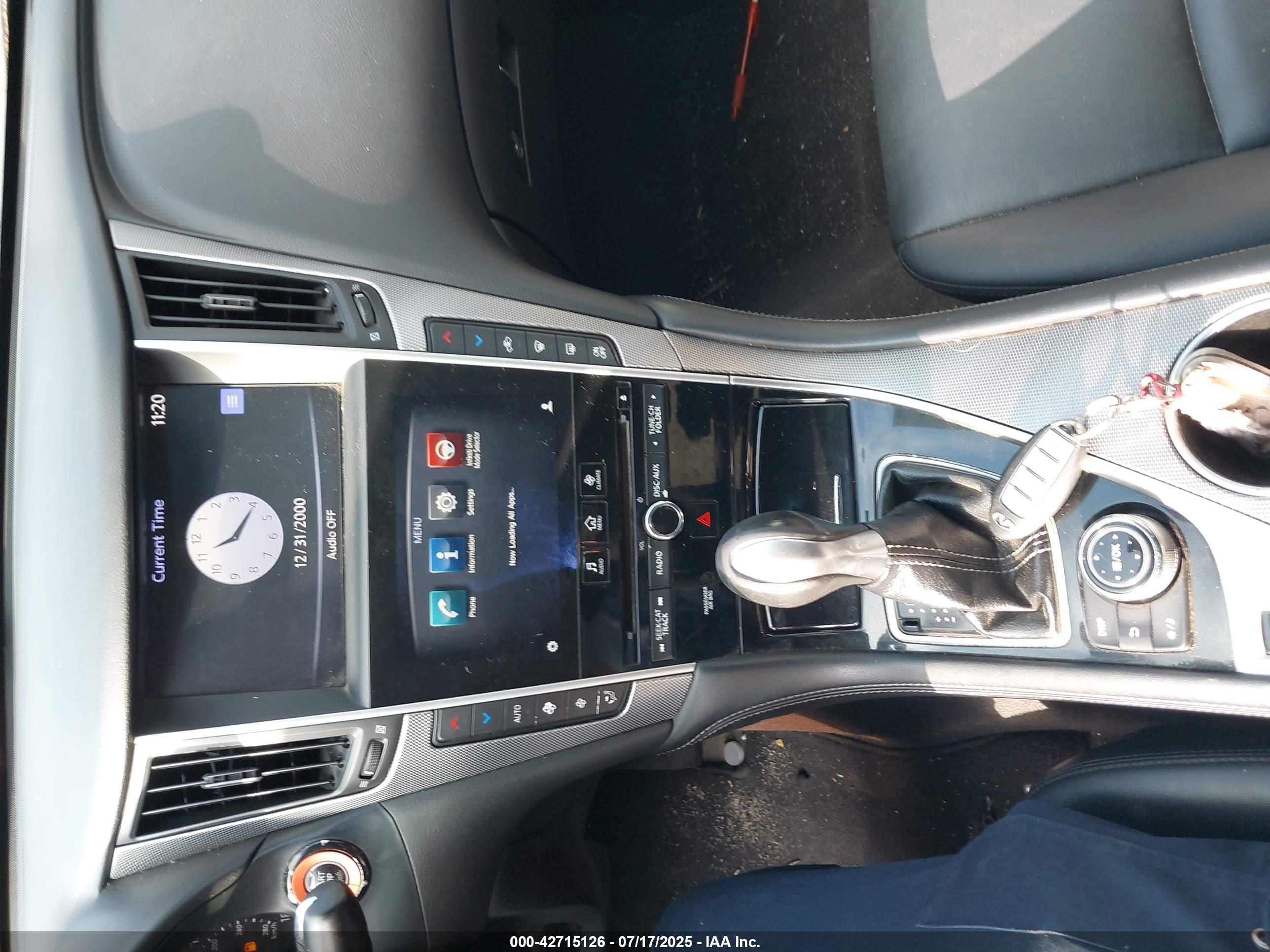 INFINITI Q50 image 11