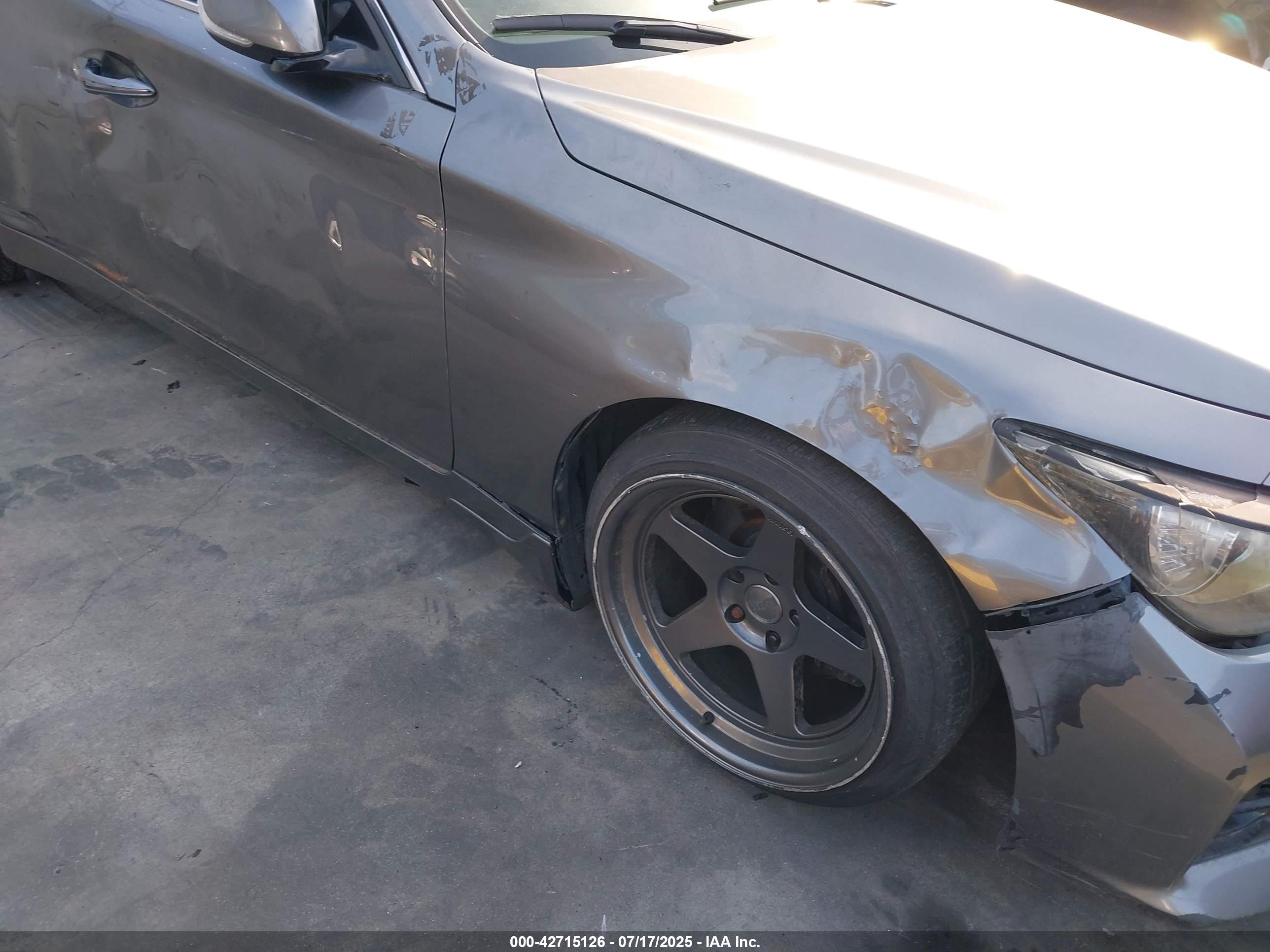 INFINITI Q50 image 6