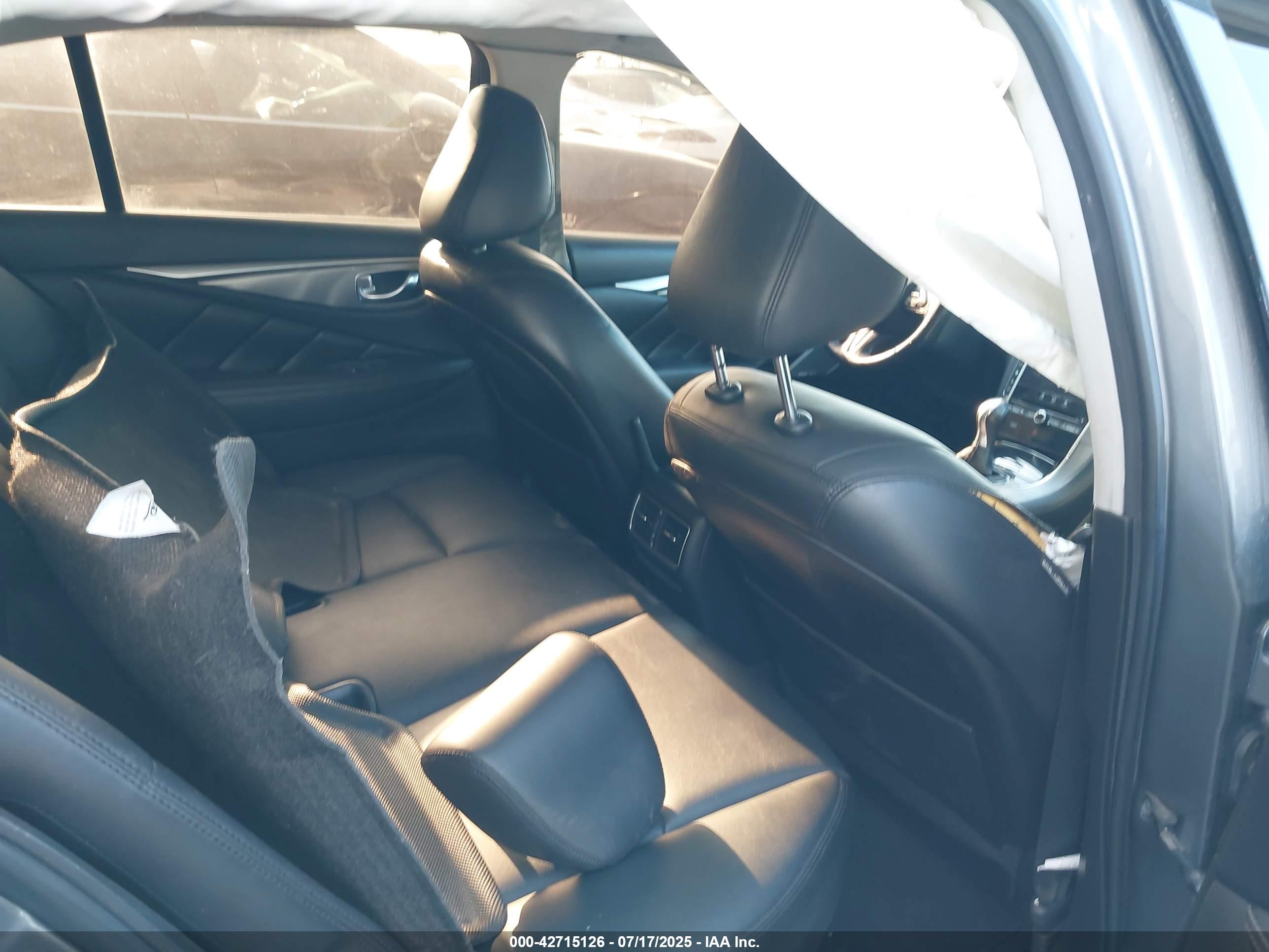 INFINITI Q50 image 8