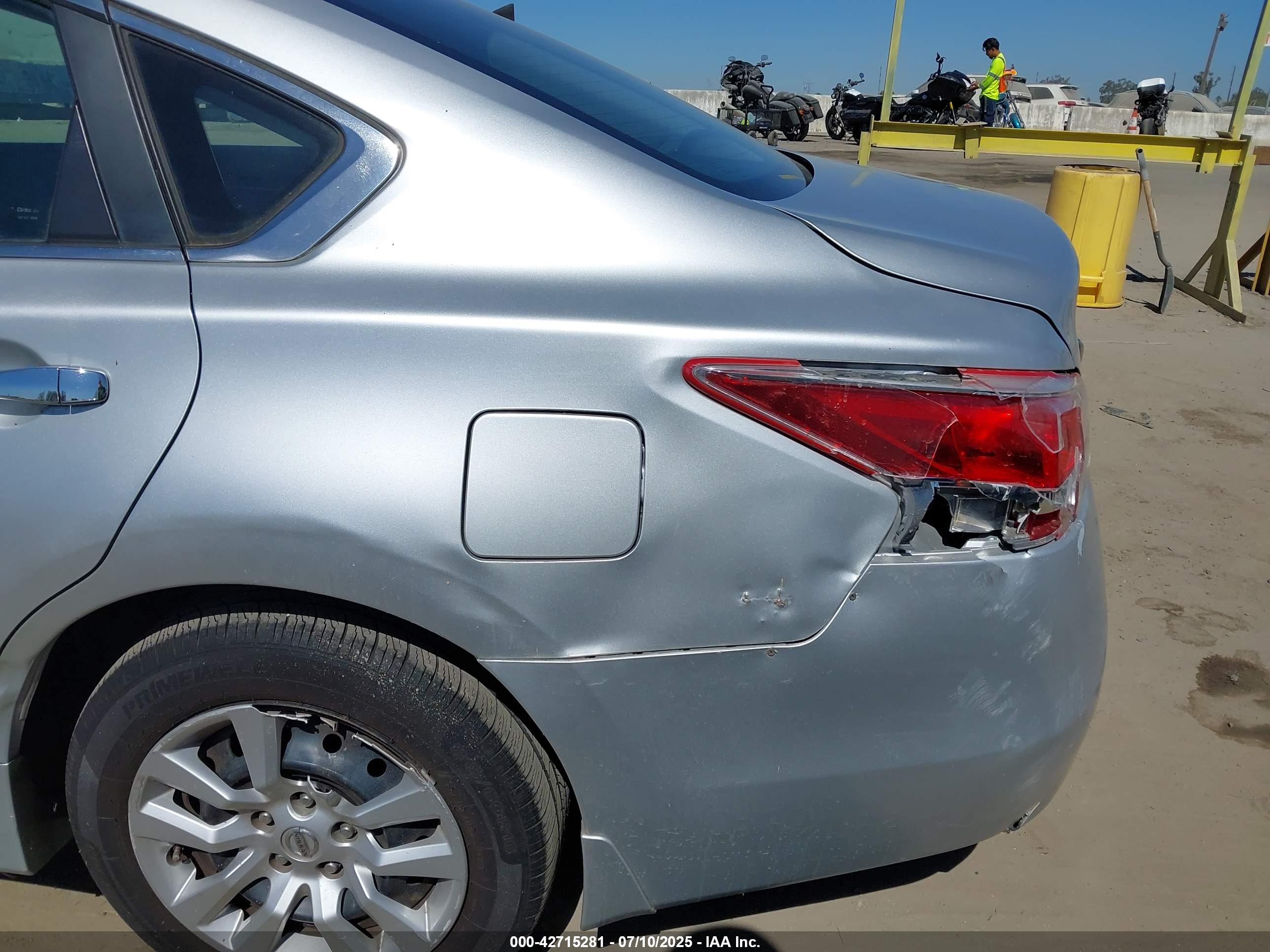 NISSAN ALTIMA image 6