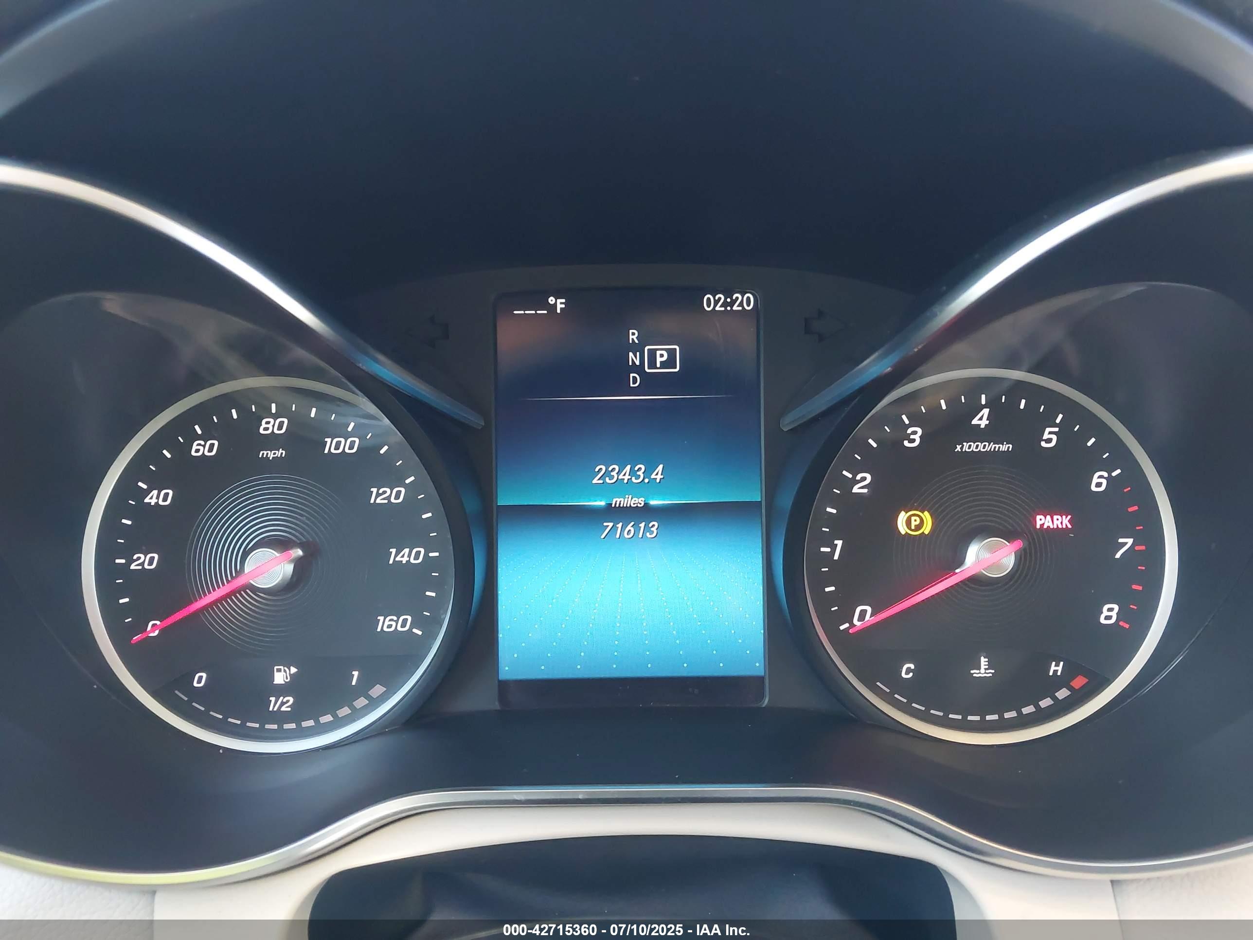 MERCEDES-BENZ GLC image 7