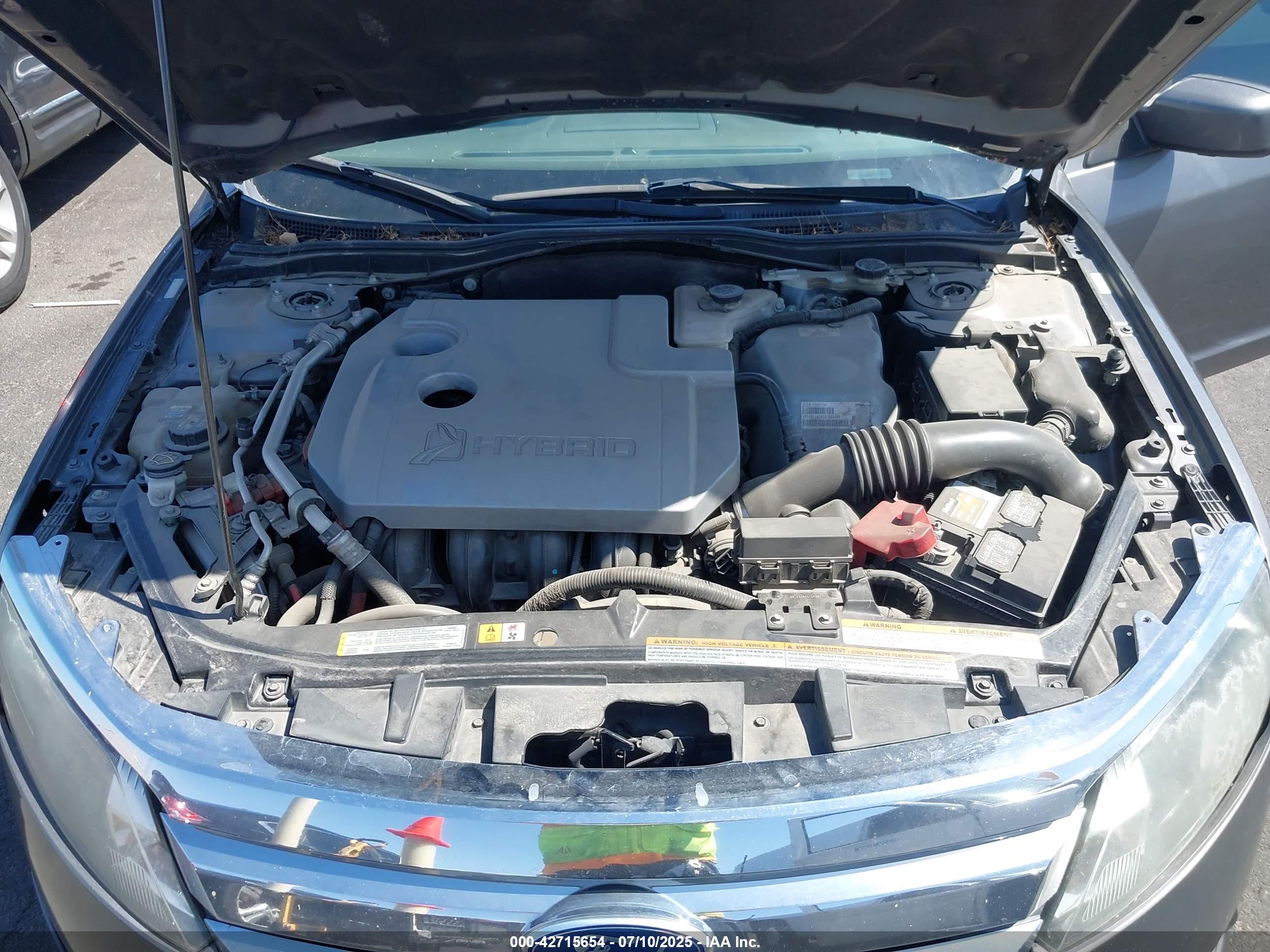 FORD FUSION image 10