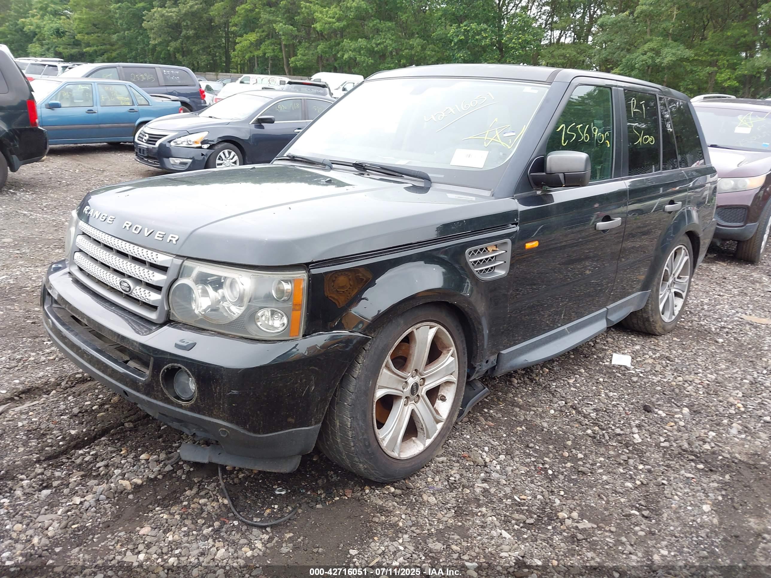 LAND ROVER image 2