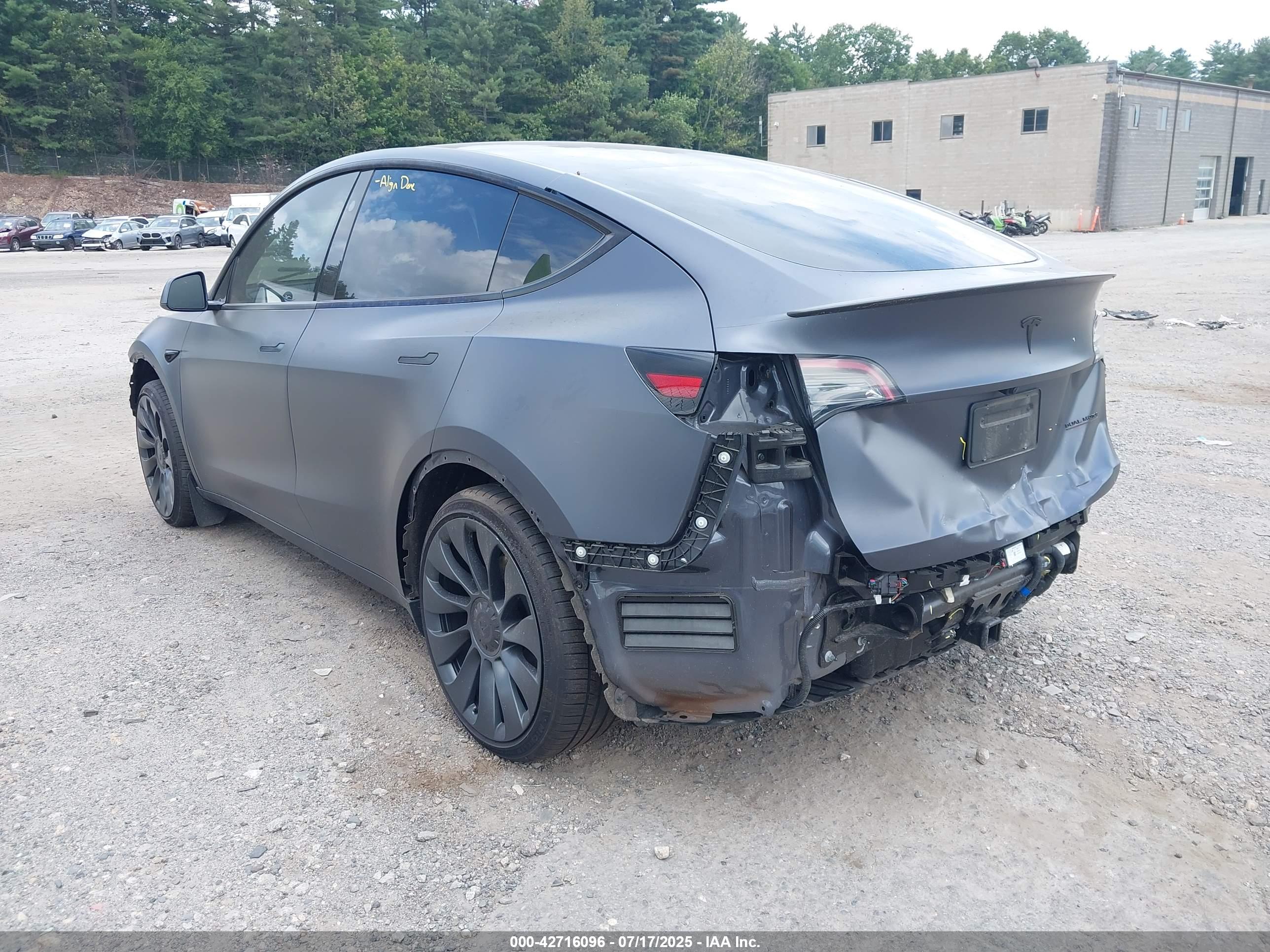 TESLA MODEL image 3