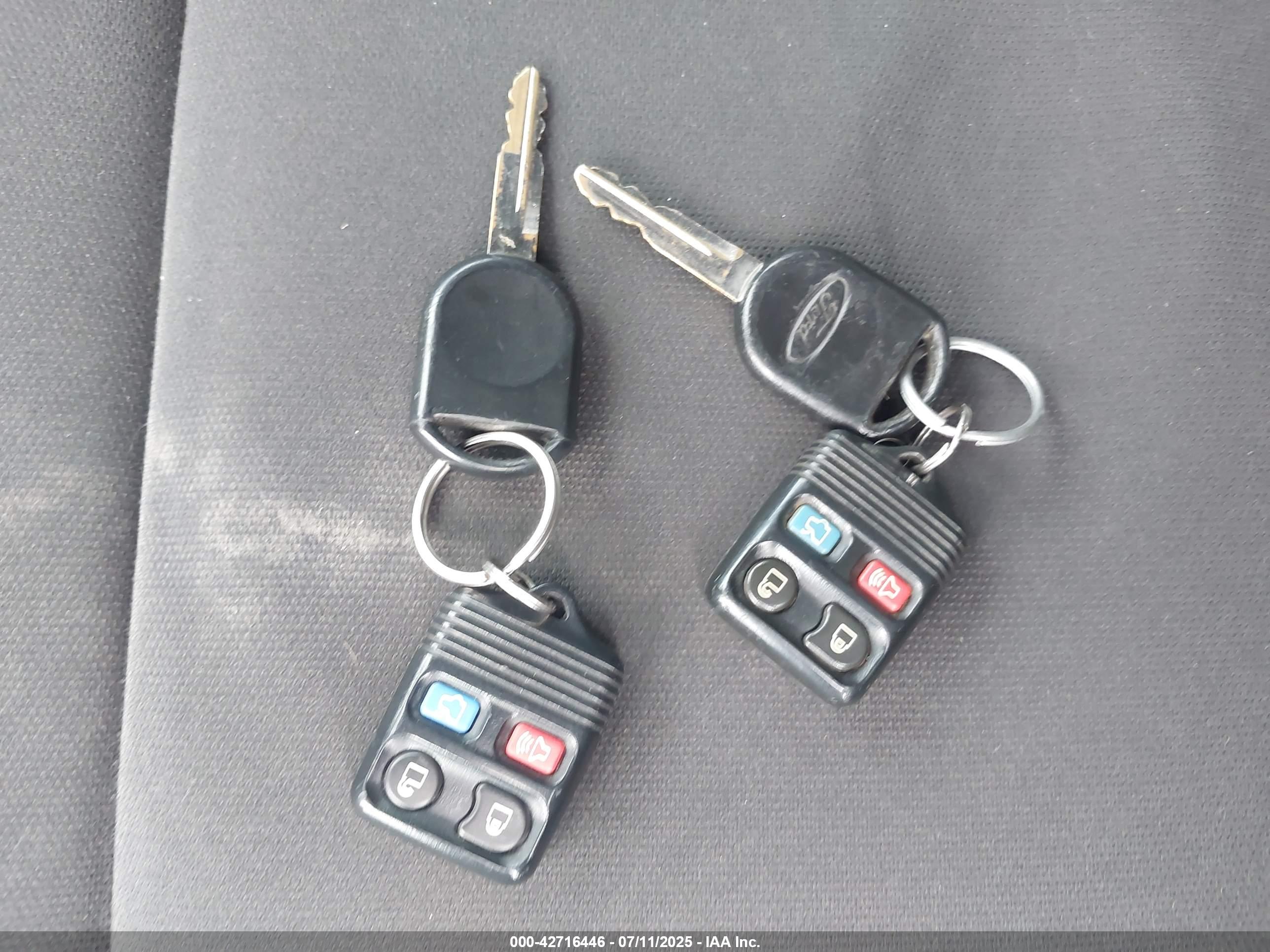 FORD FOCUS image 11