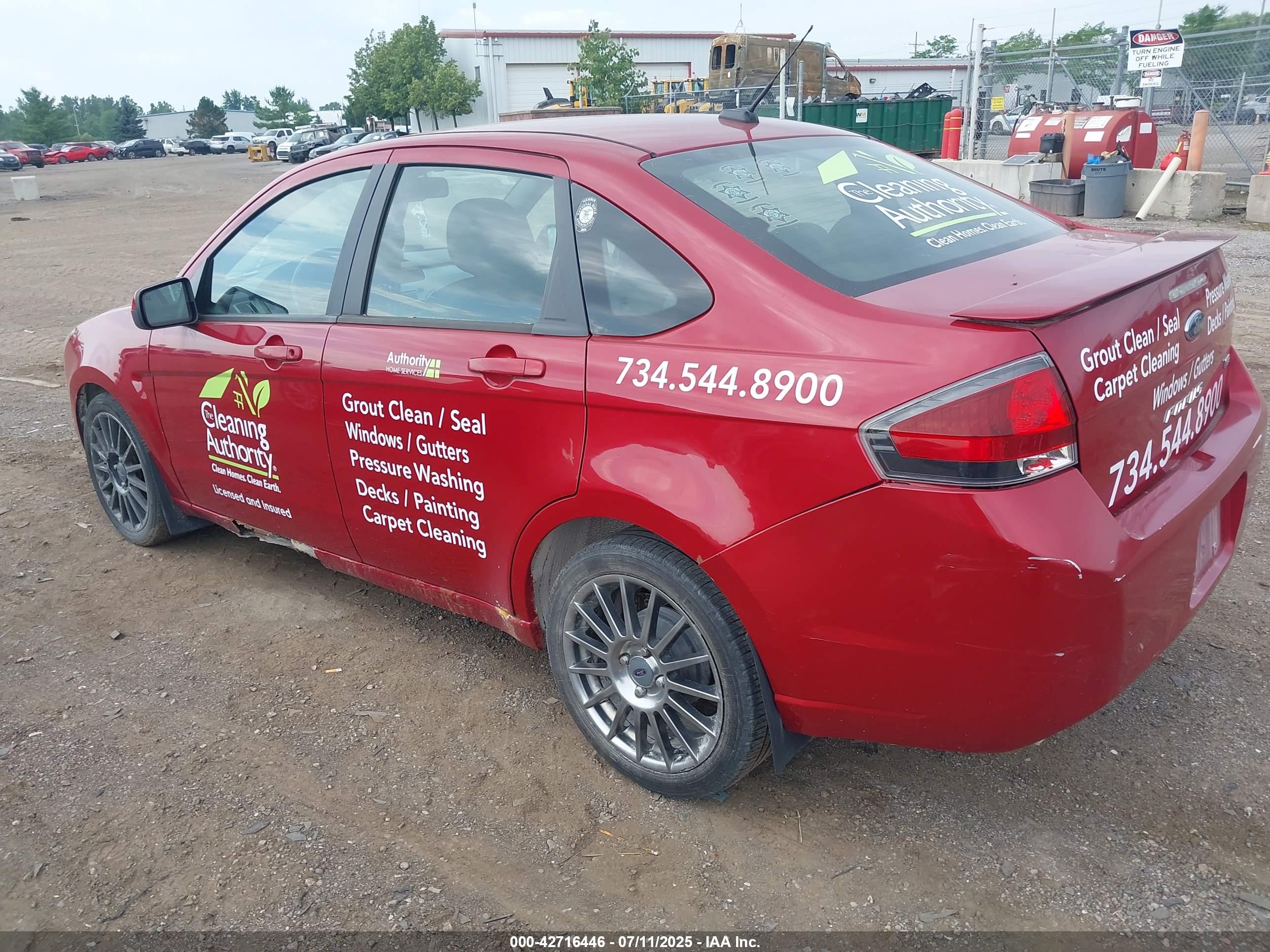 FORD FOCUS image 3