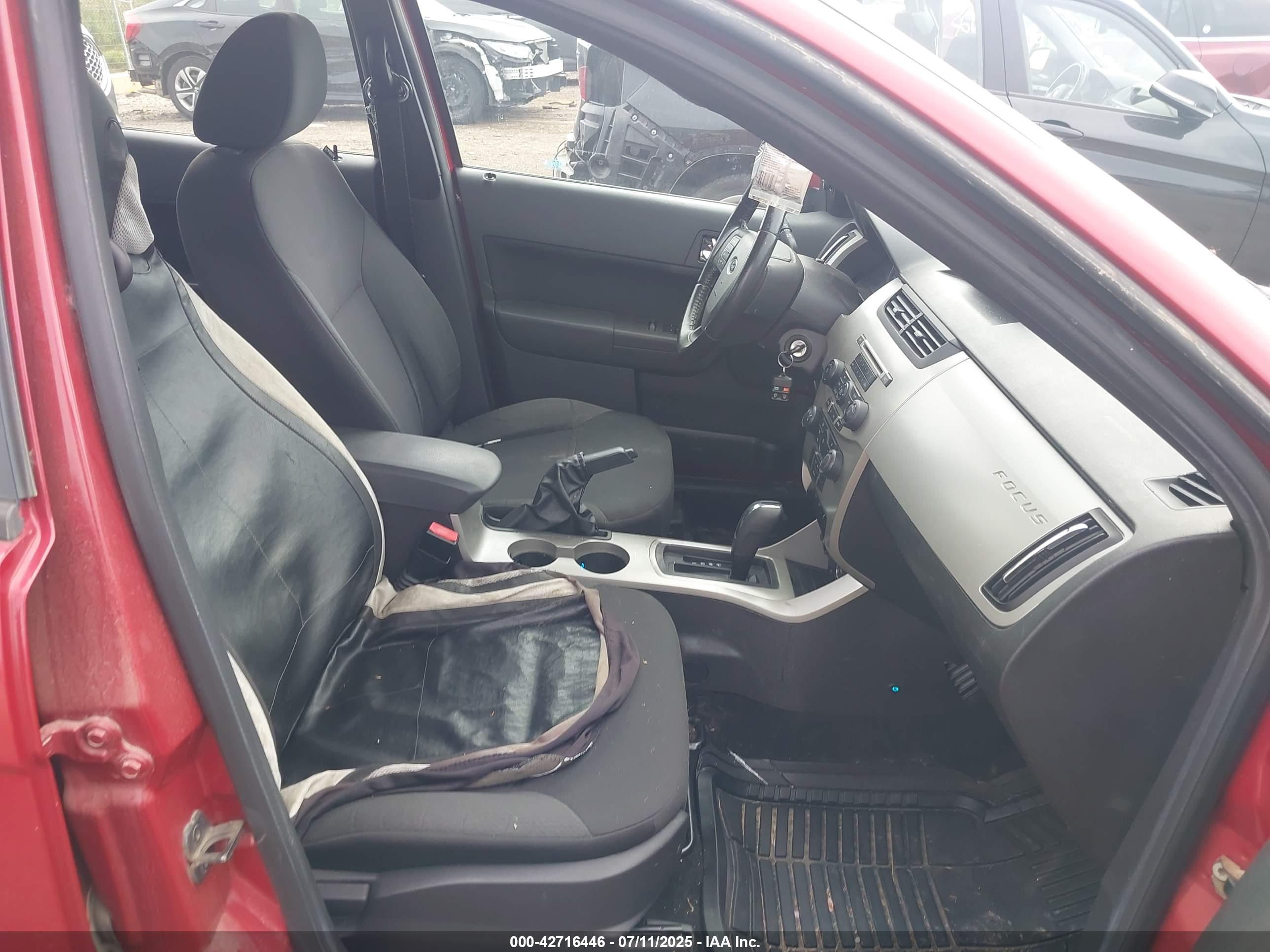 FORD FOCUS image 5