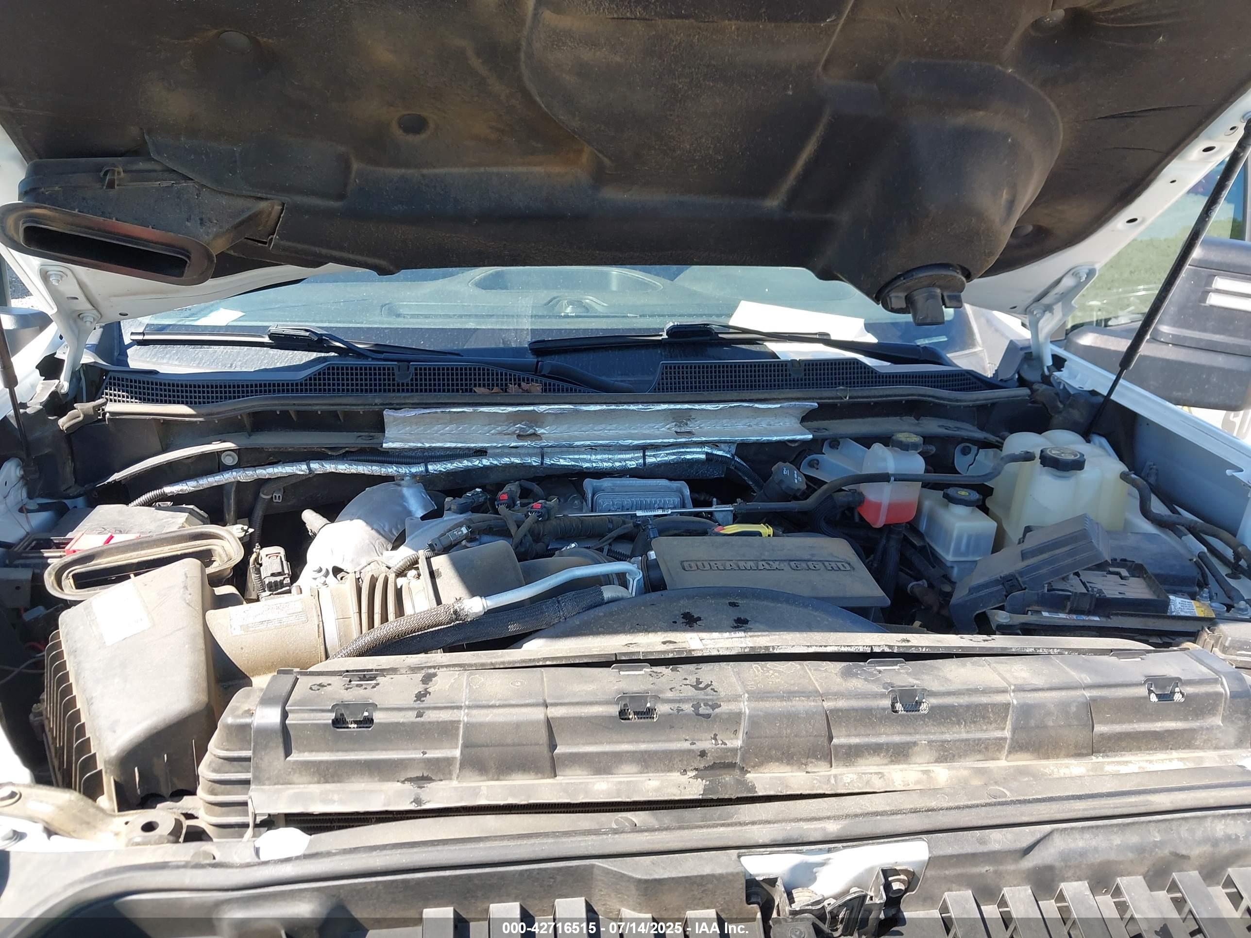 CHEVROLET SILVERADO image 10