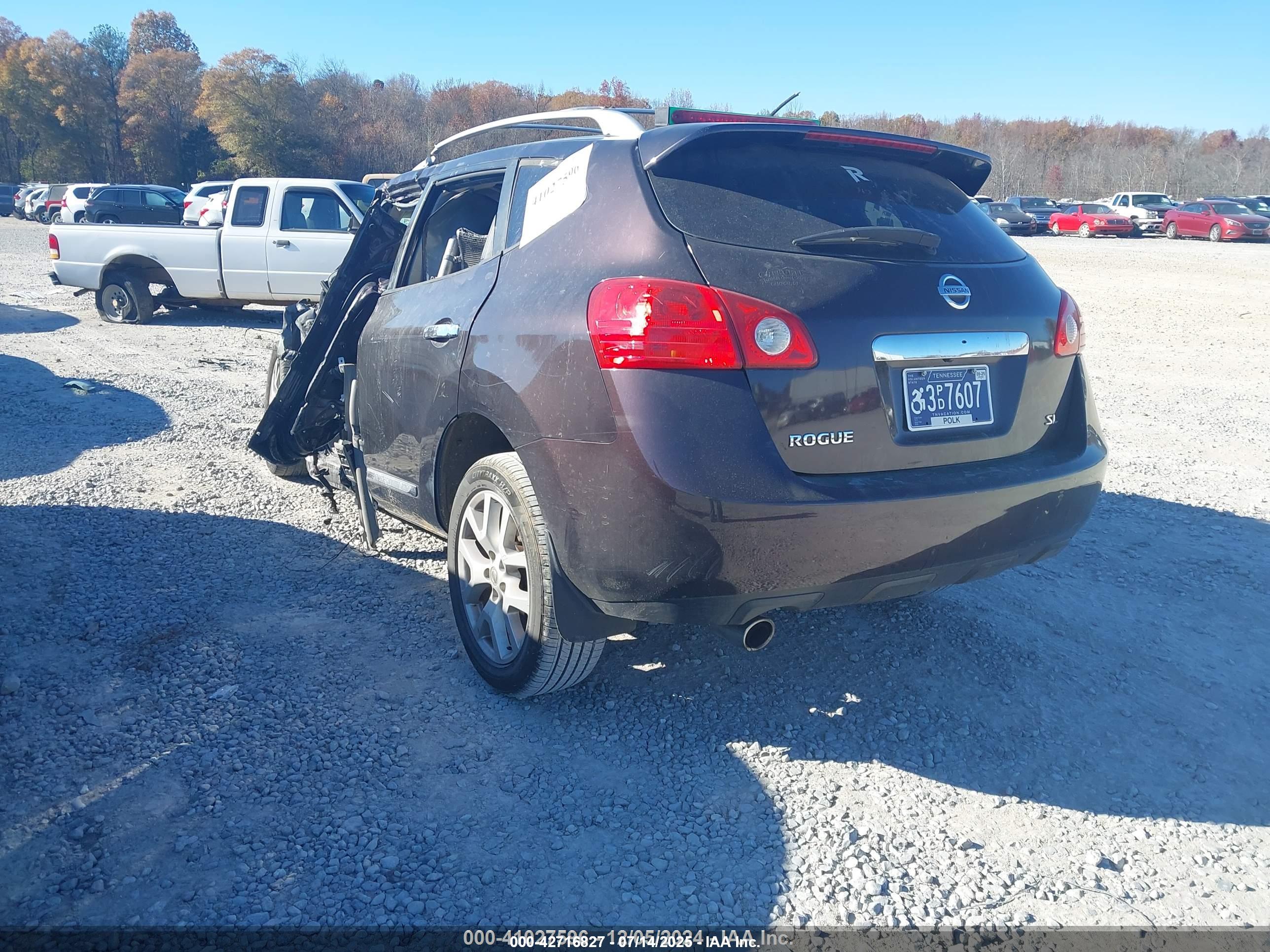 NISSAN ROGUE image 3