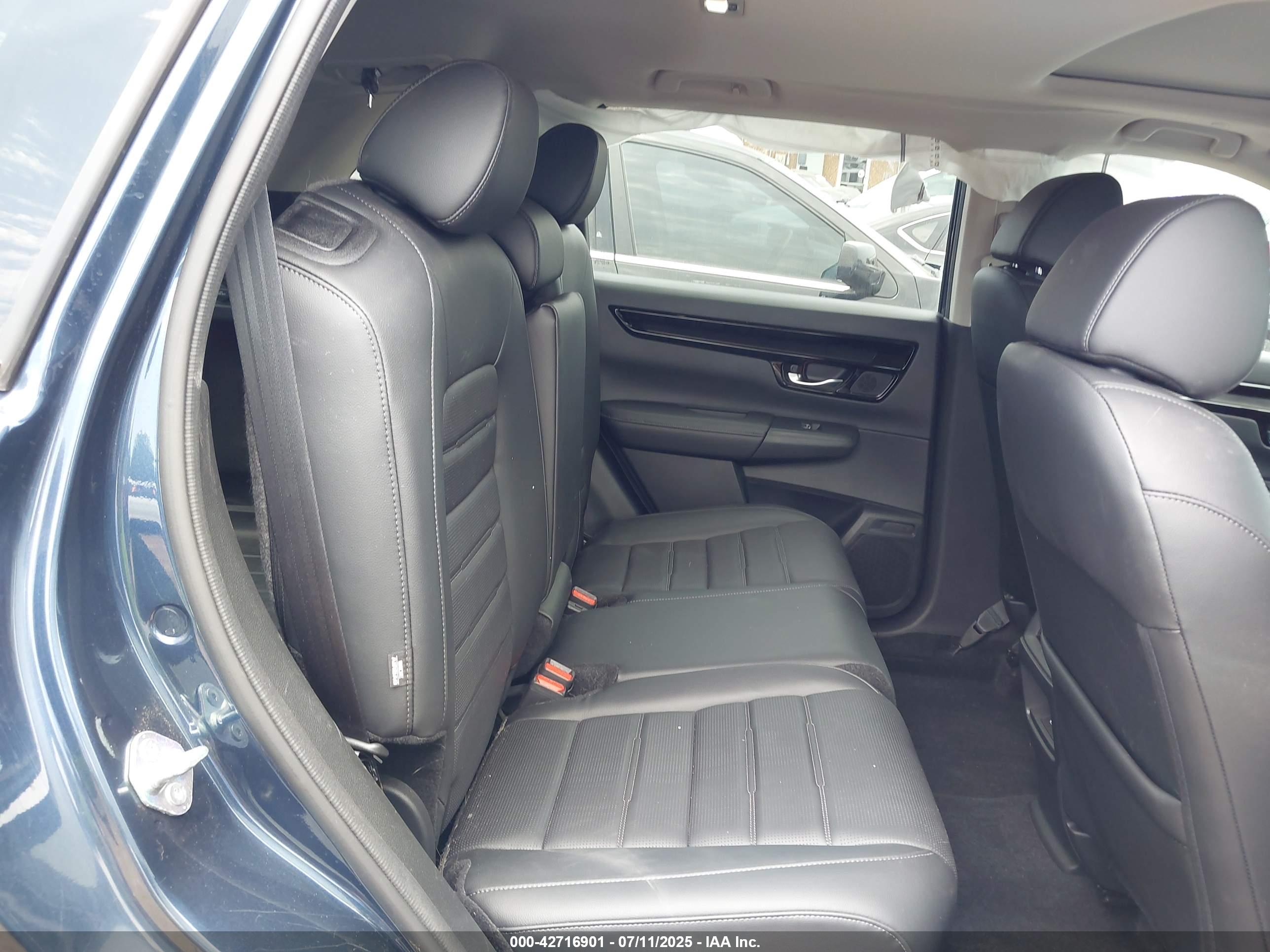 HONDA CR-V image 8