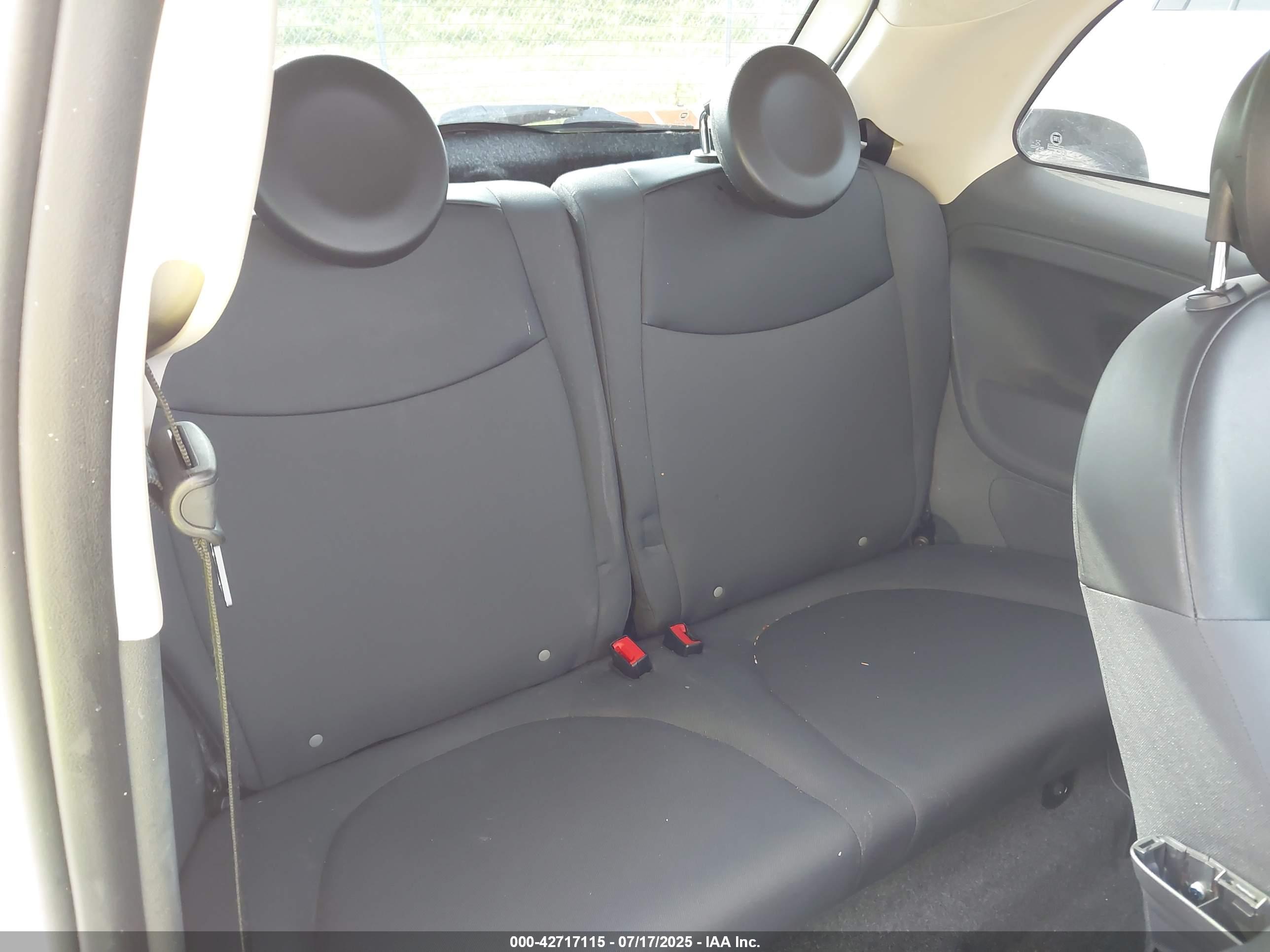 FIAT 500 image 8
