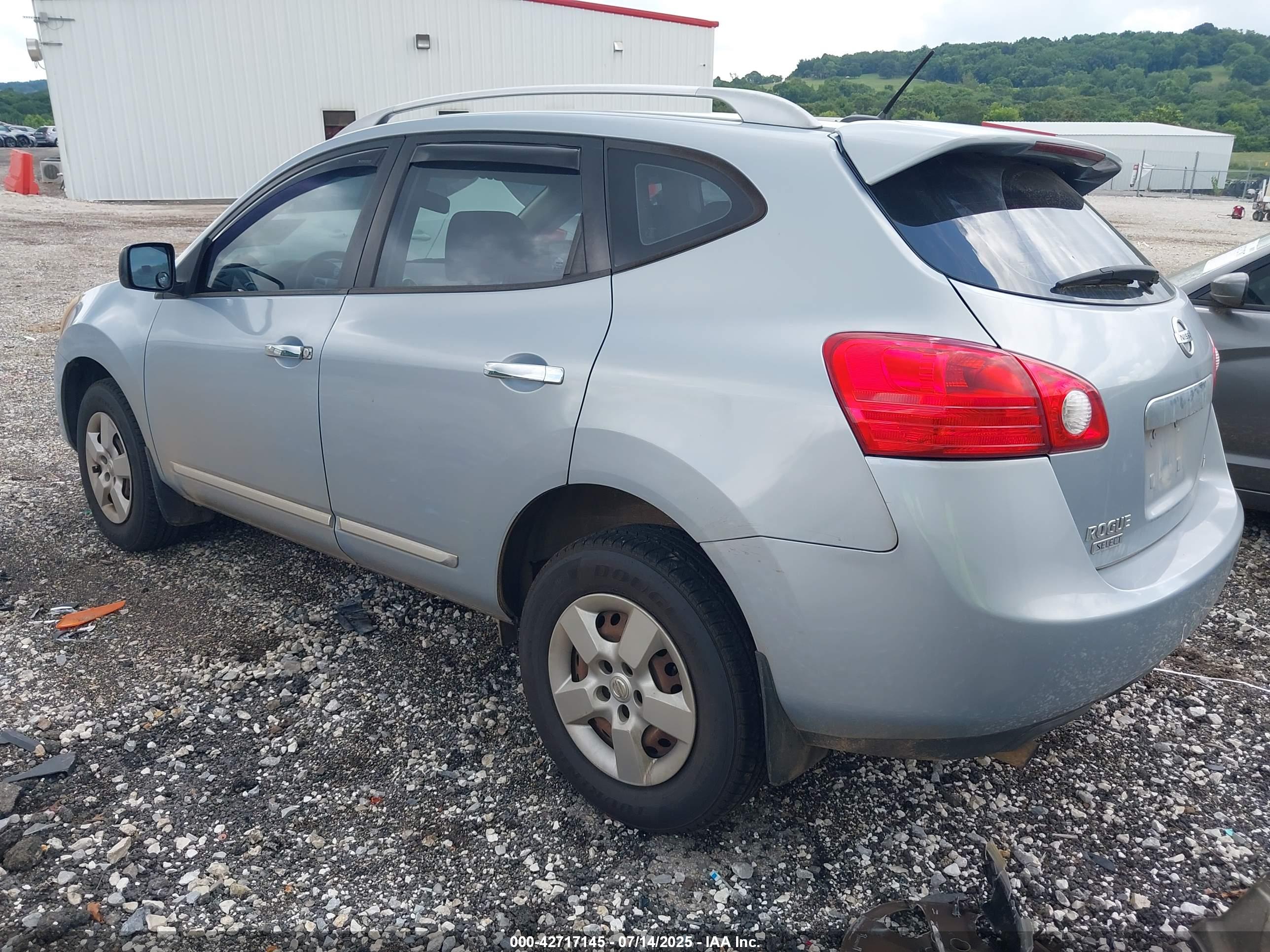 NISSAN ROGUE image 3