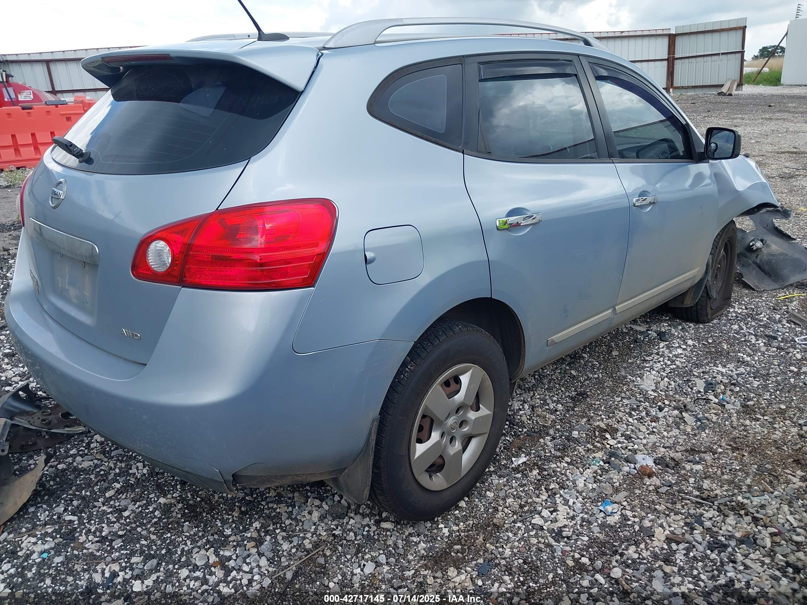NISSAN ROGUE image 4