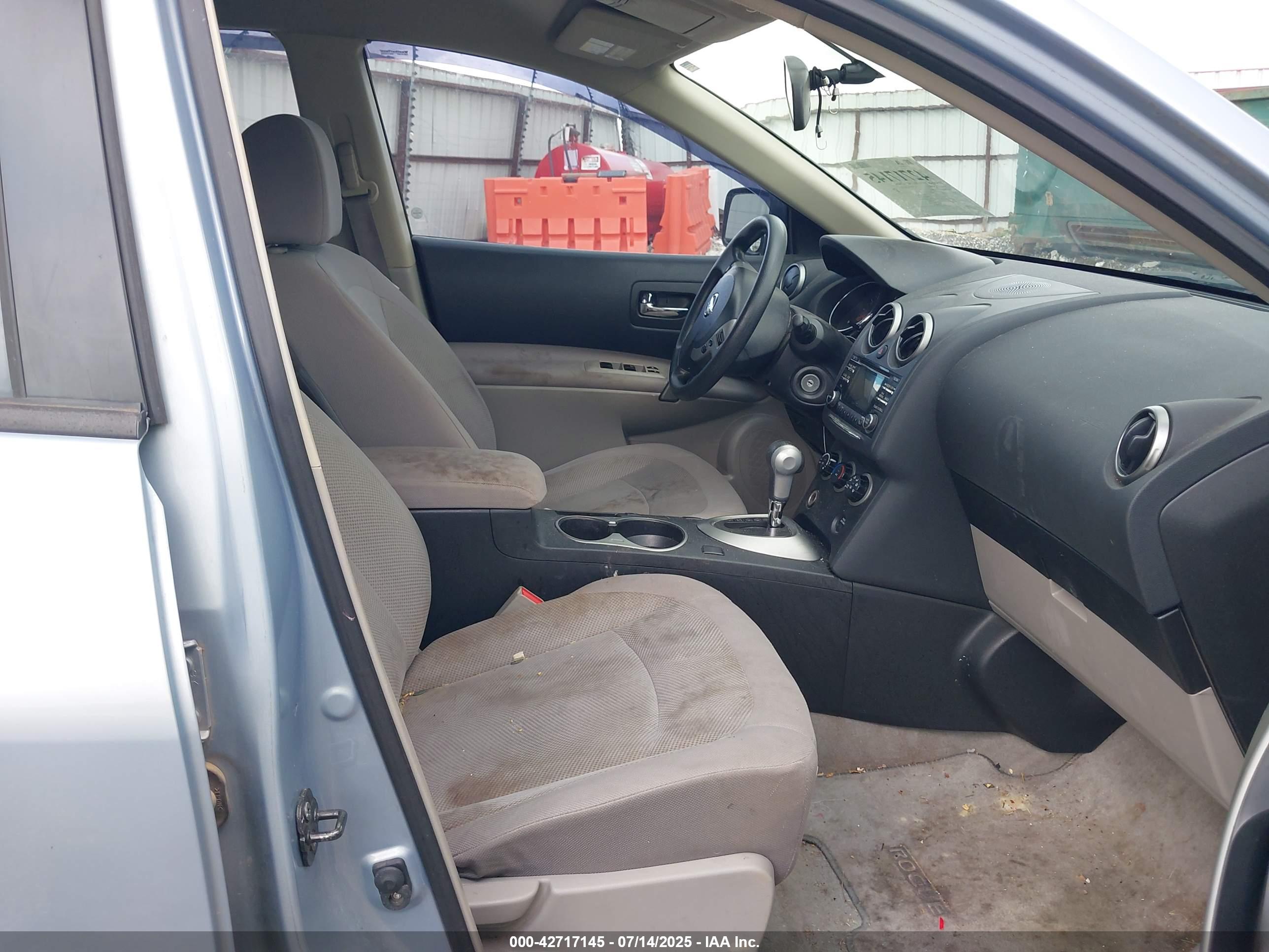 NISSAN ROGUE image 5