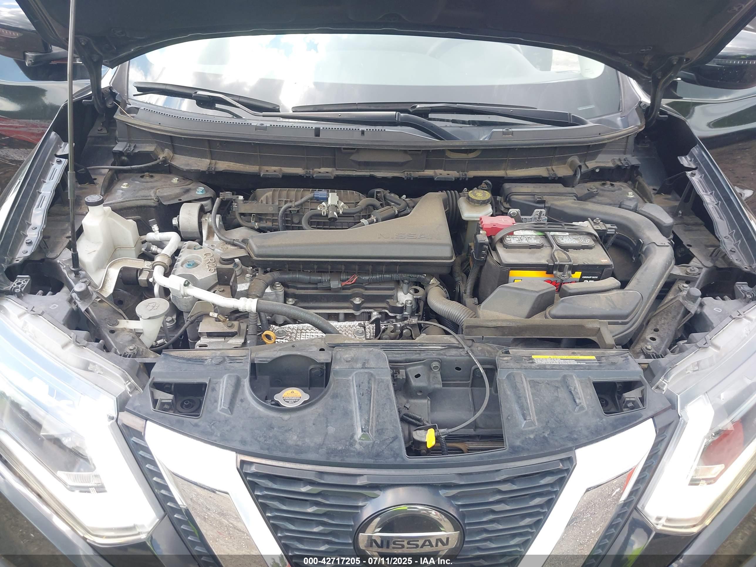 NISSAN ROGUE image 10