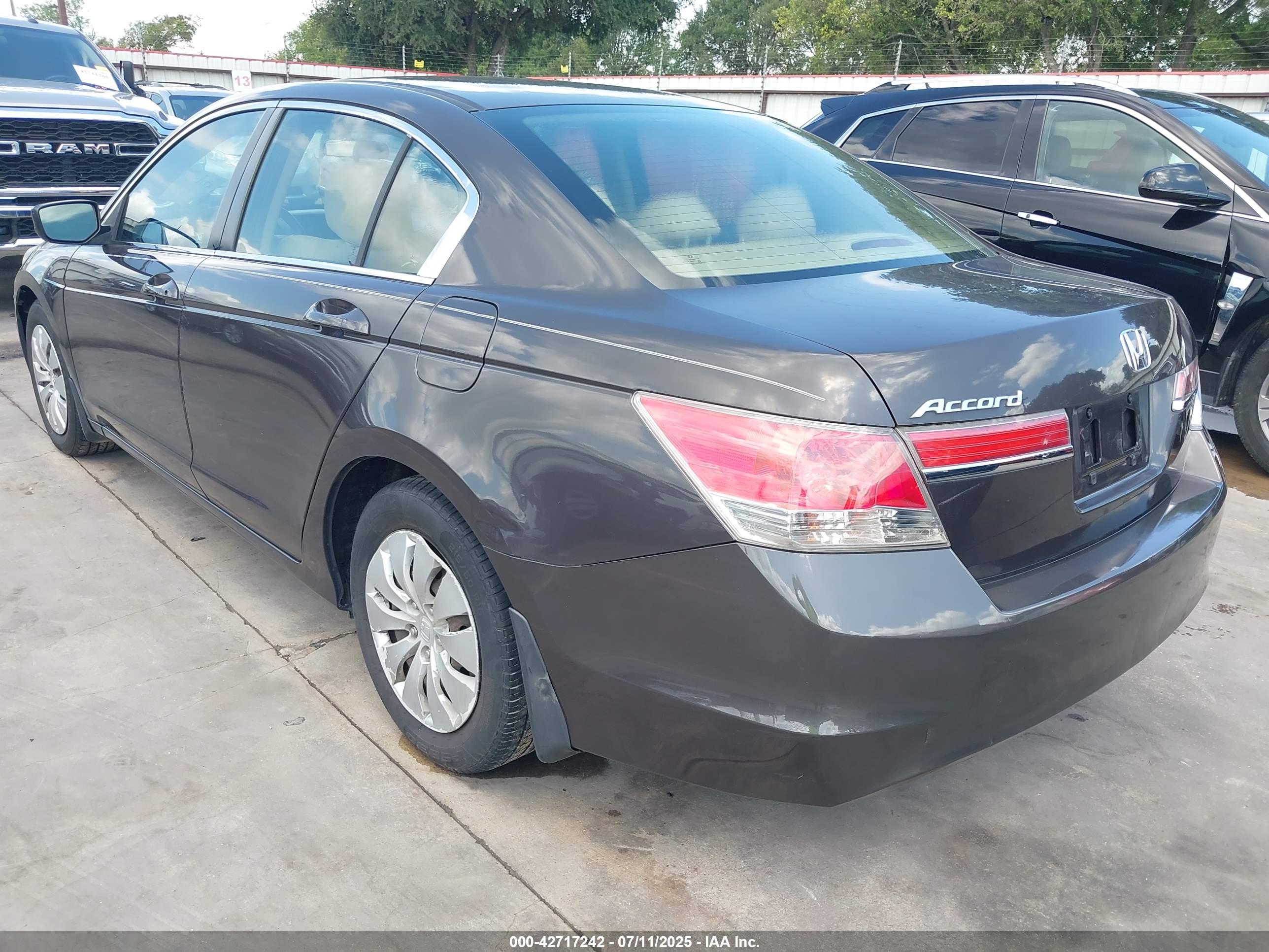 HONDA ACCORD image 3