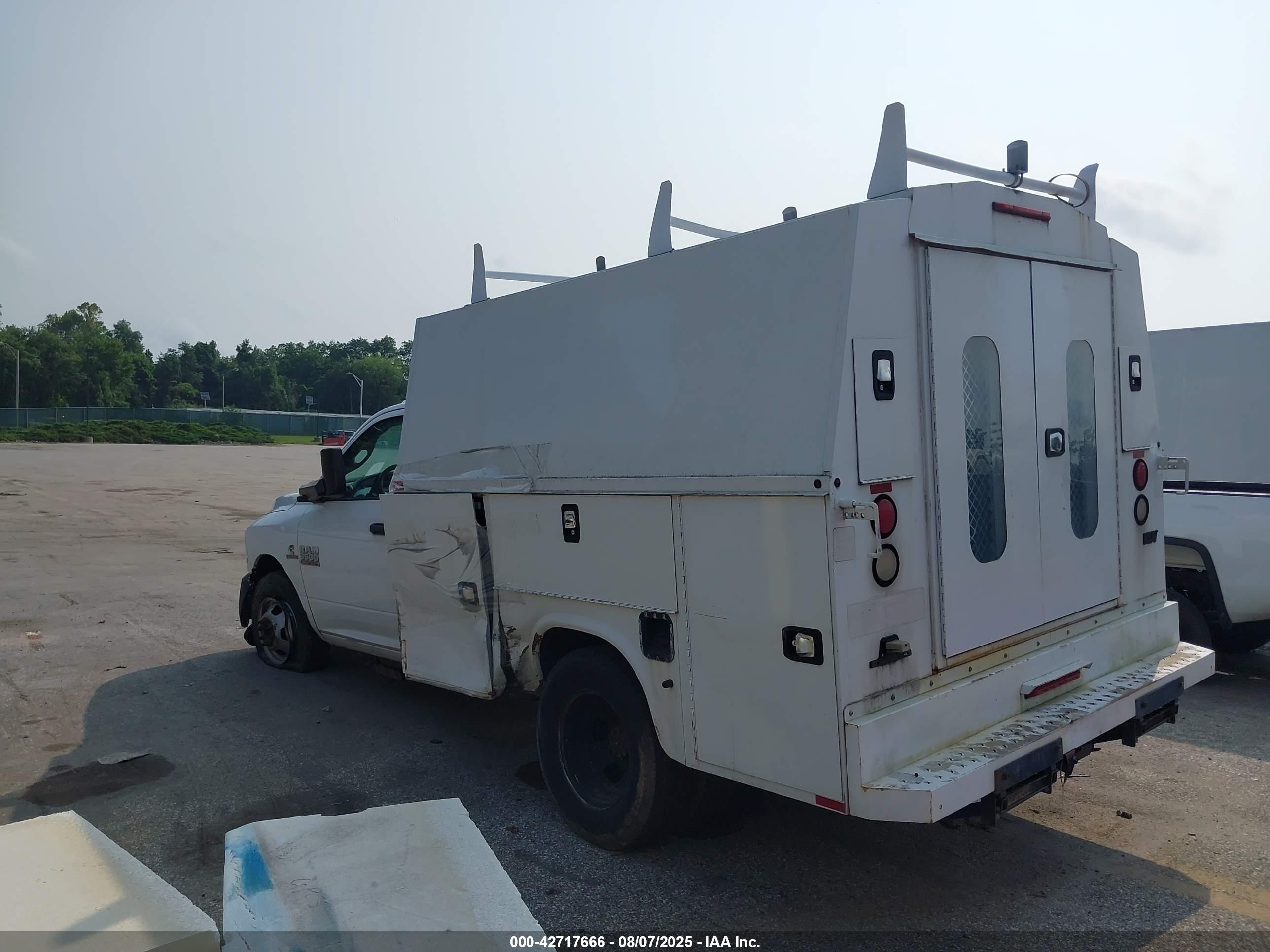 RAM 3500 image 3