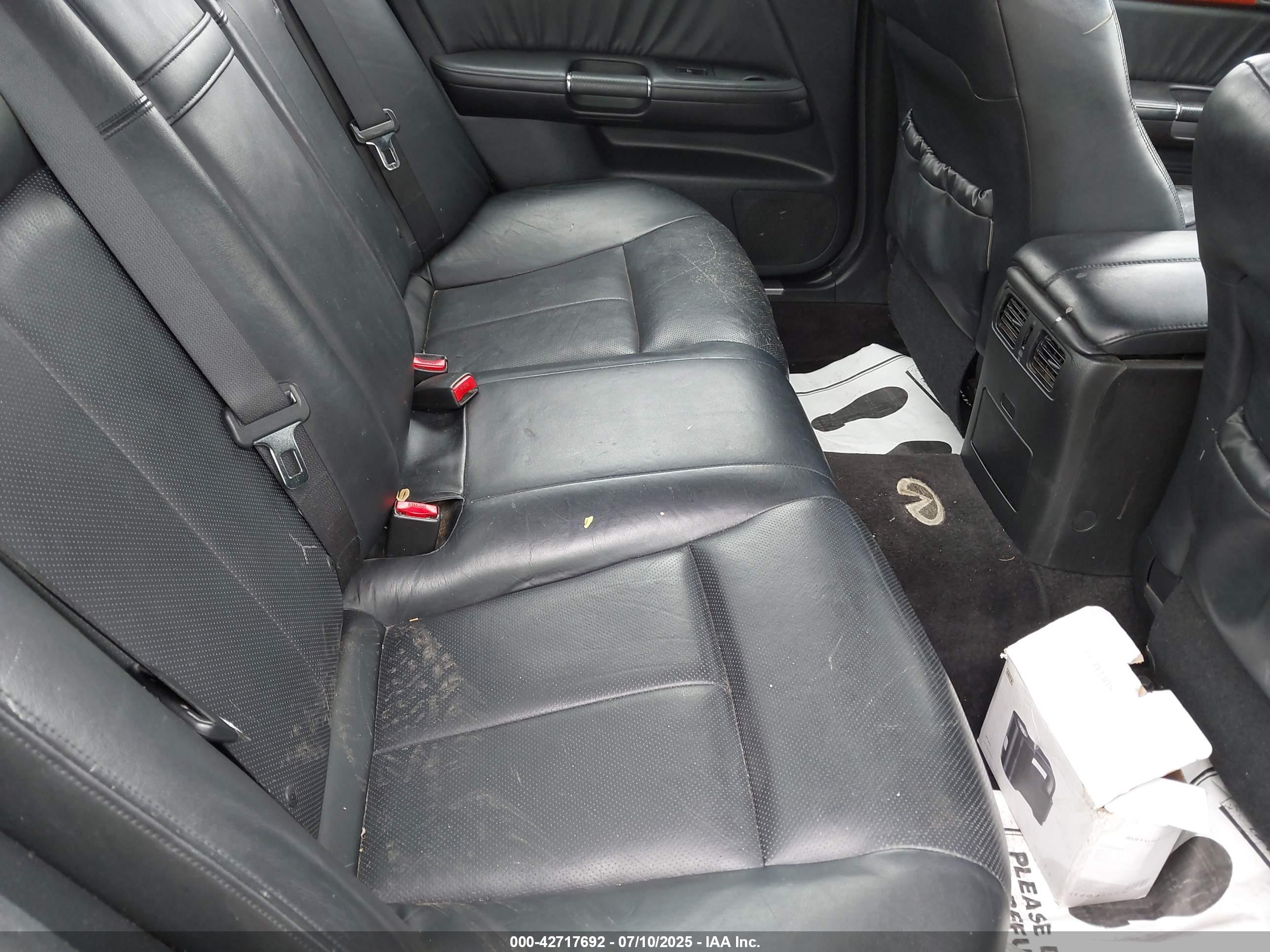 INFINITI M35X image 8