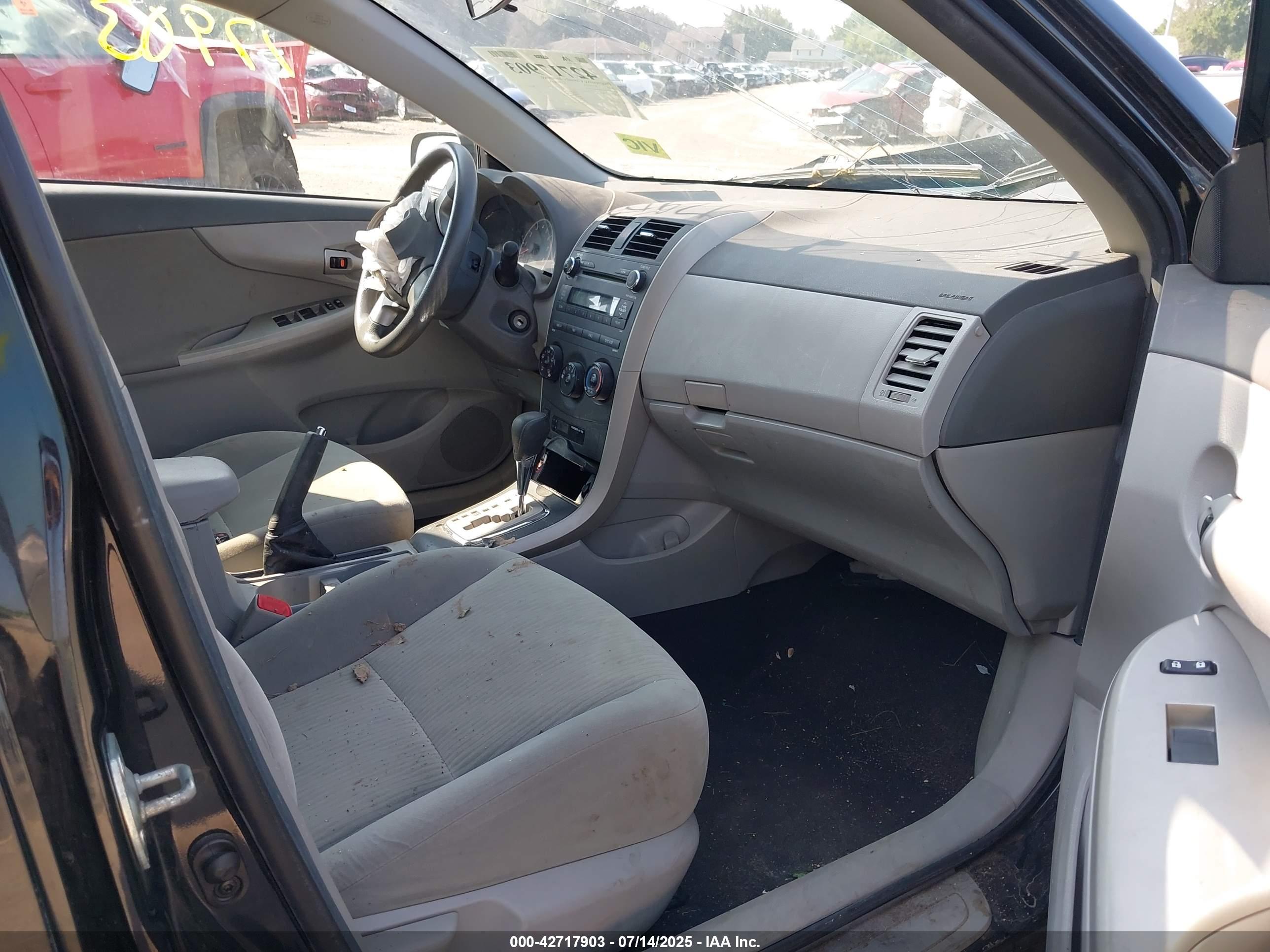 TOYOTA COROLLA image 5