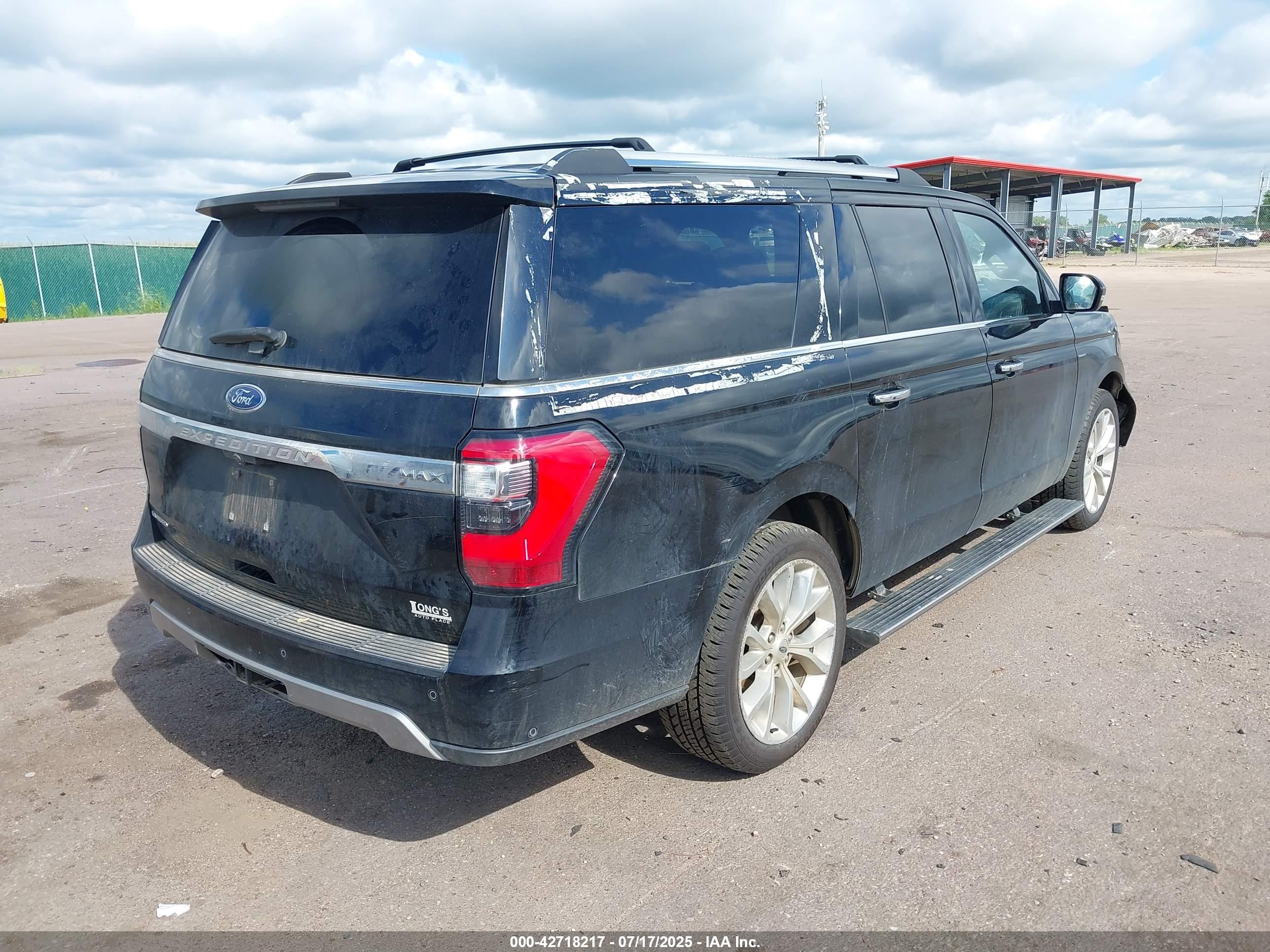 FORD EXPEDITION image 4