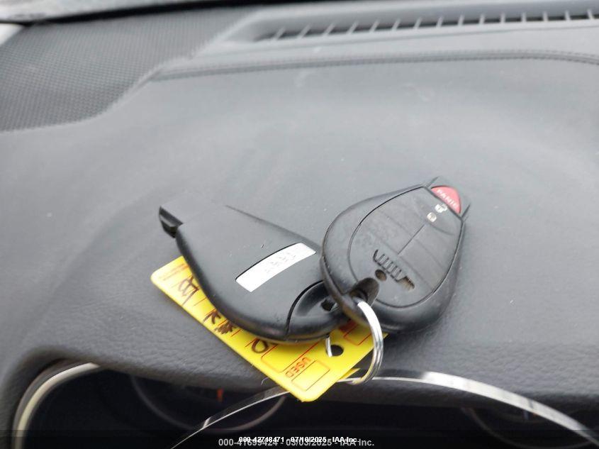 JEEP CHEROKEE image 11