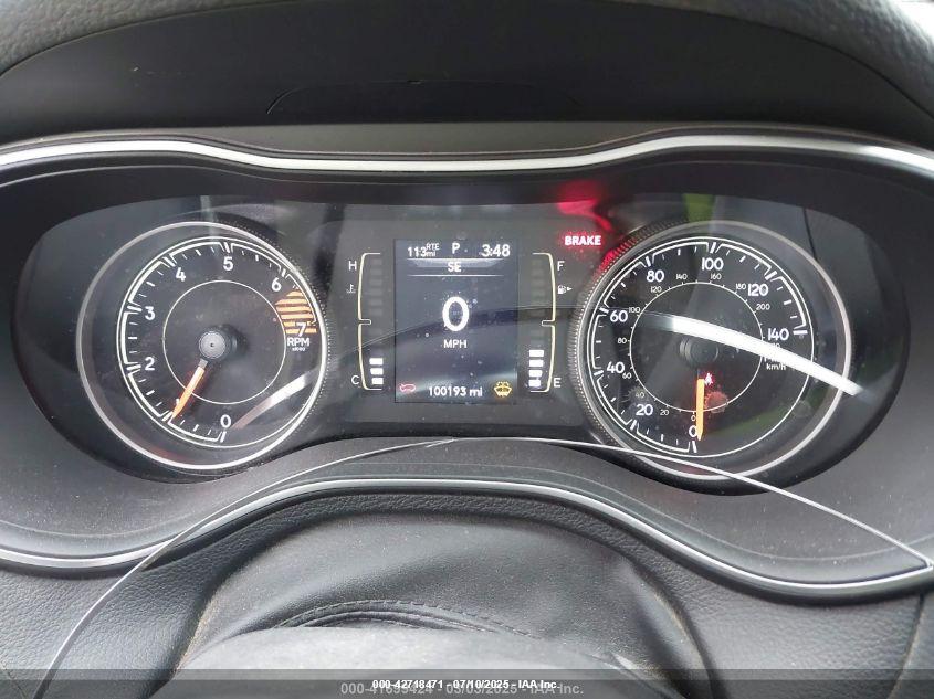 JEEP CHEROKEE image 7