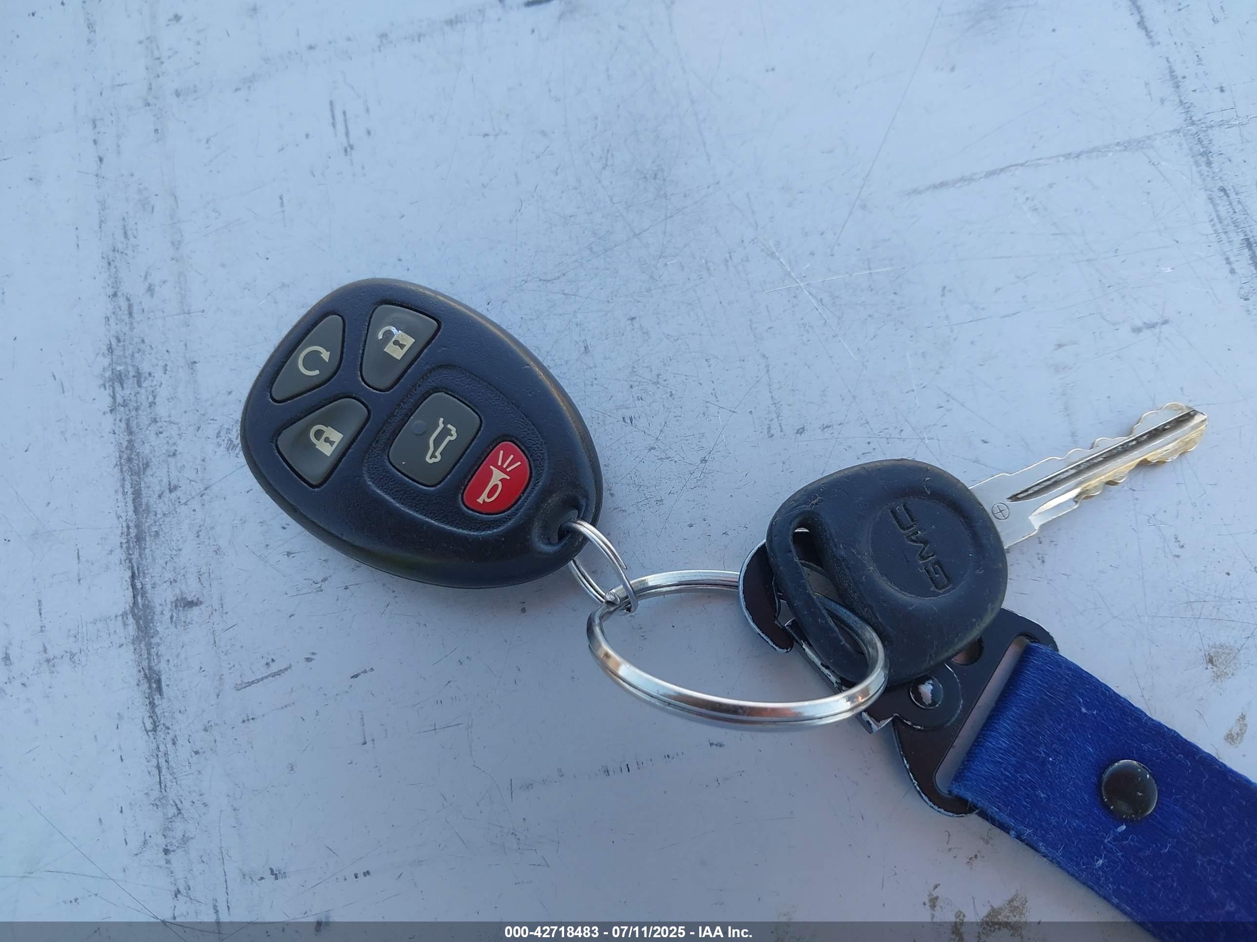 GMC YUKON image 11