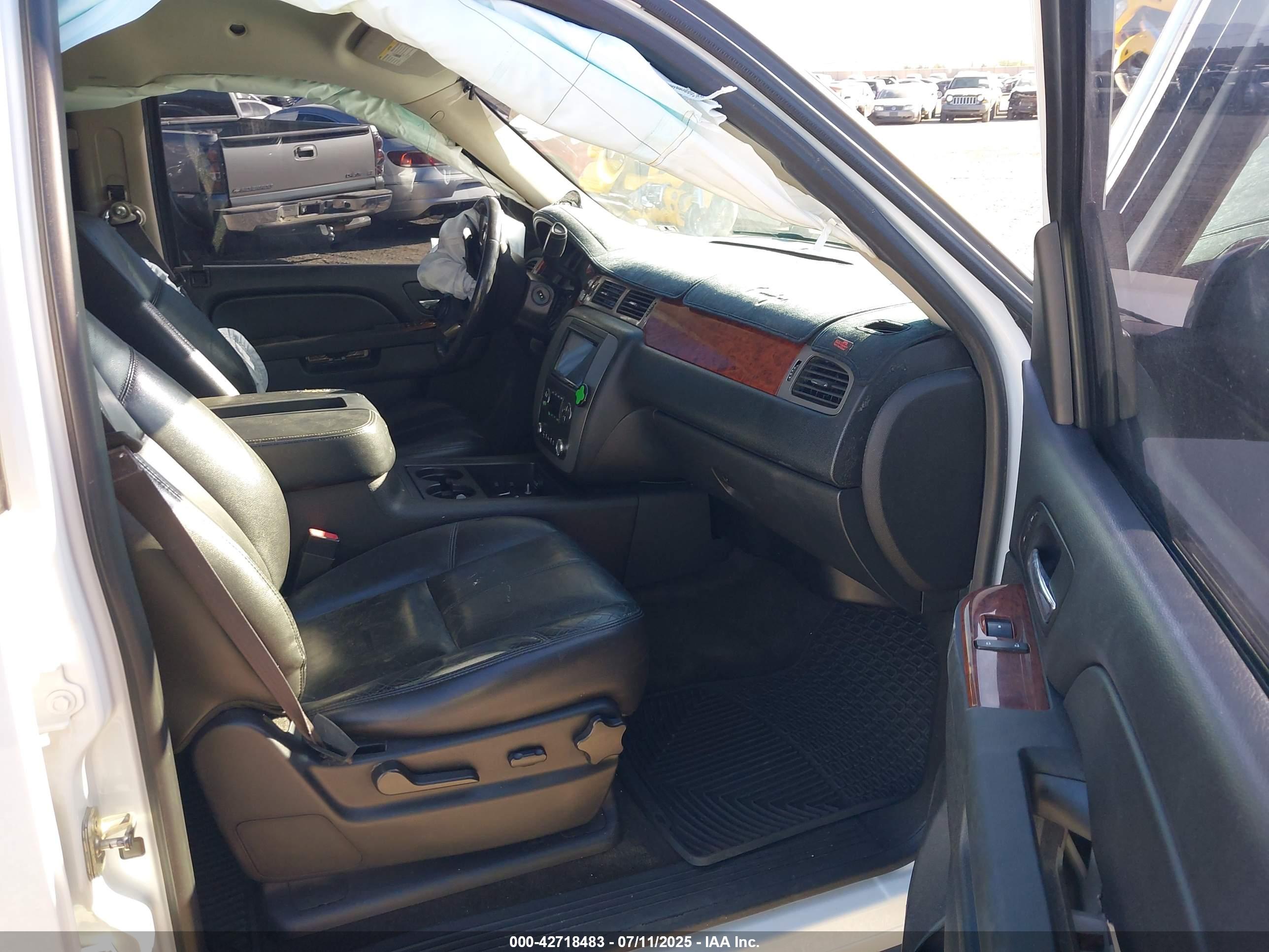 GMC YUKON image 5
