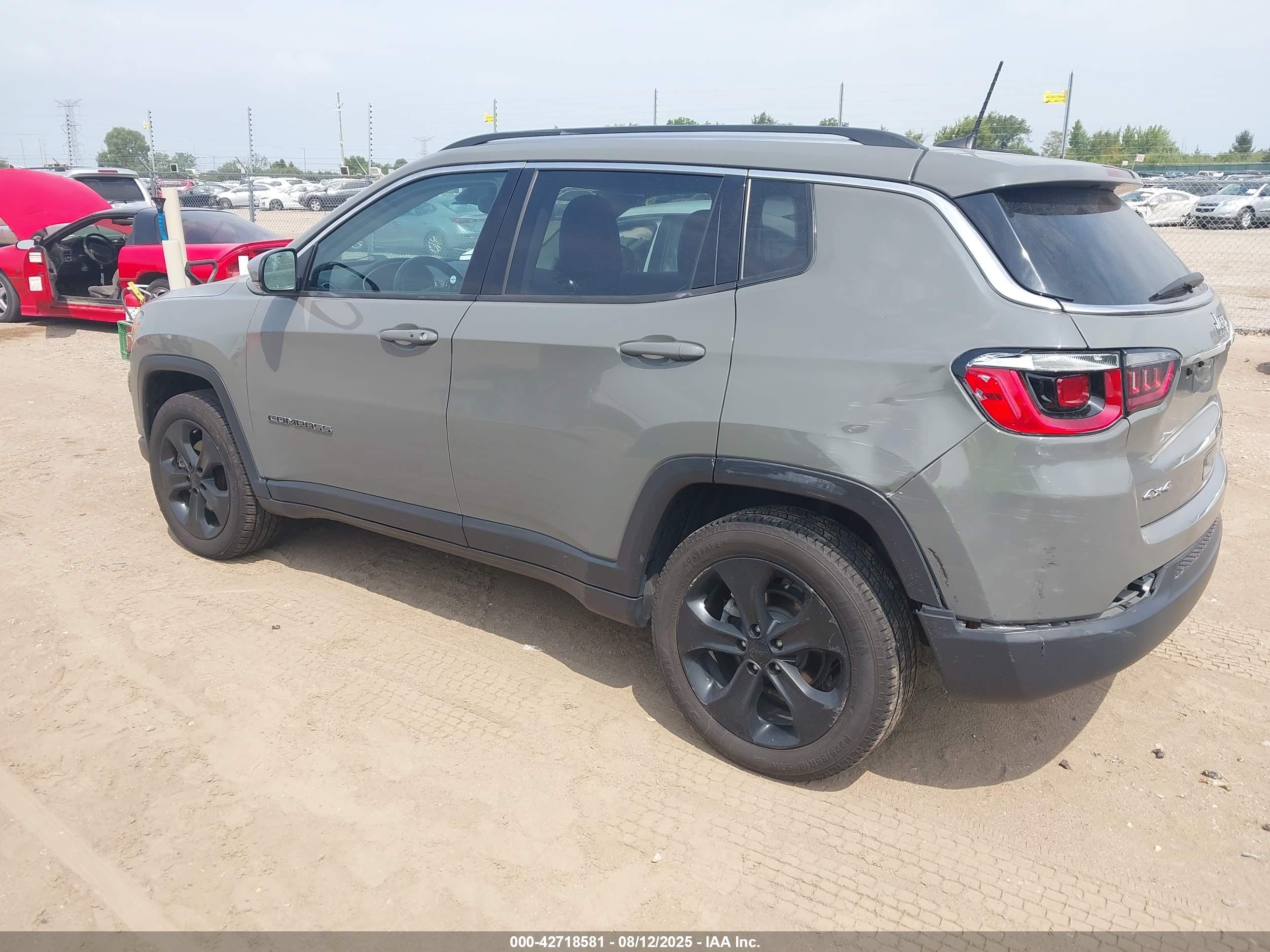 JEEP COMPASS image 3