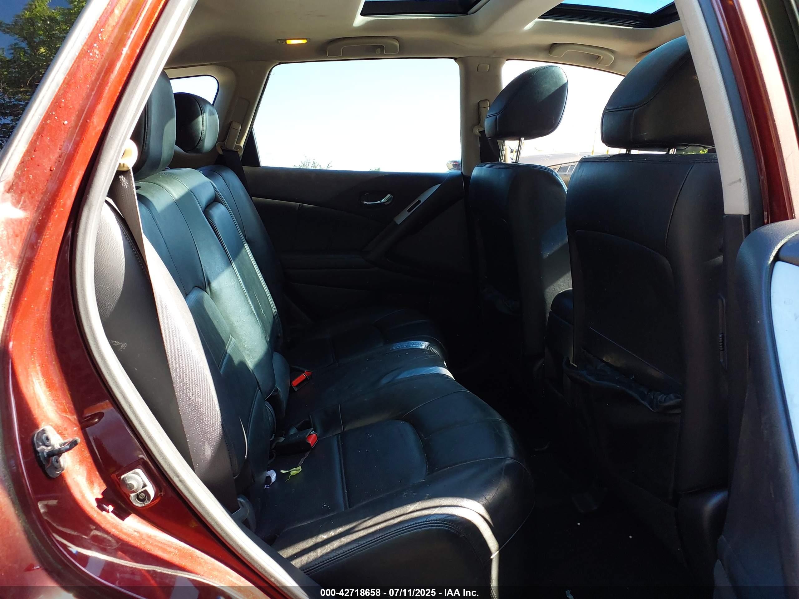 NISSAN MURANO image 8