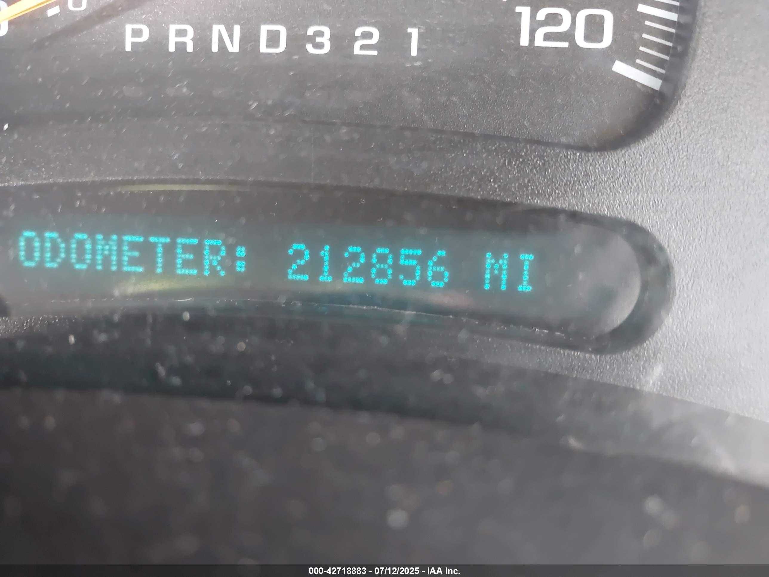 CHEVROLET SILVERADO image 7
