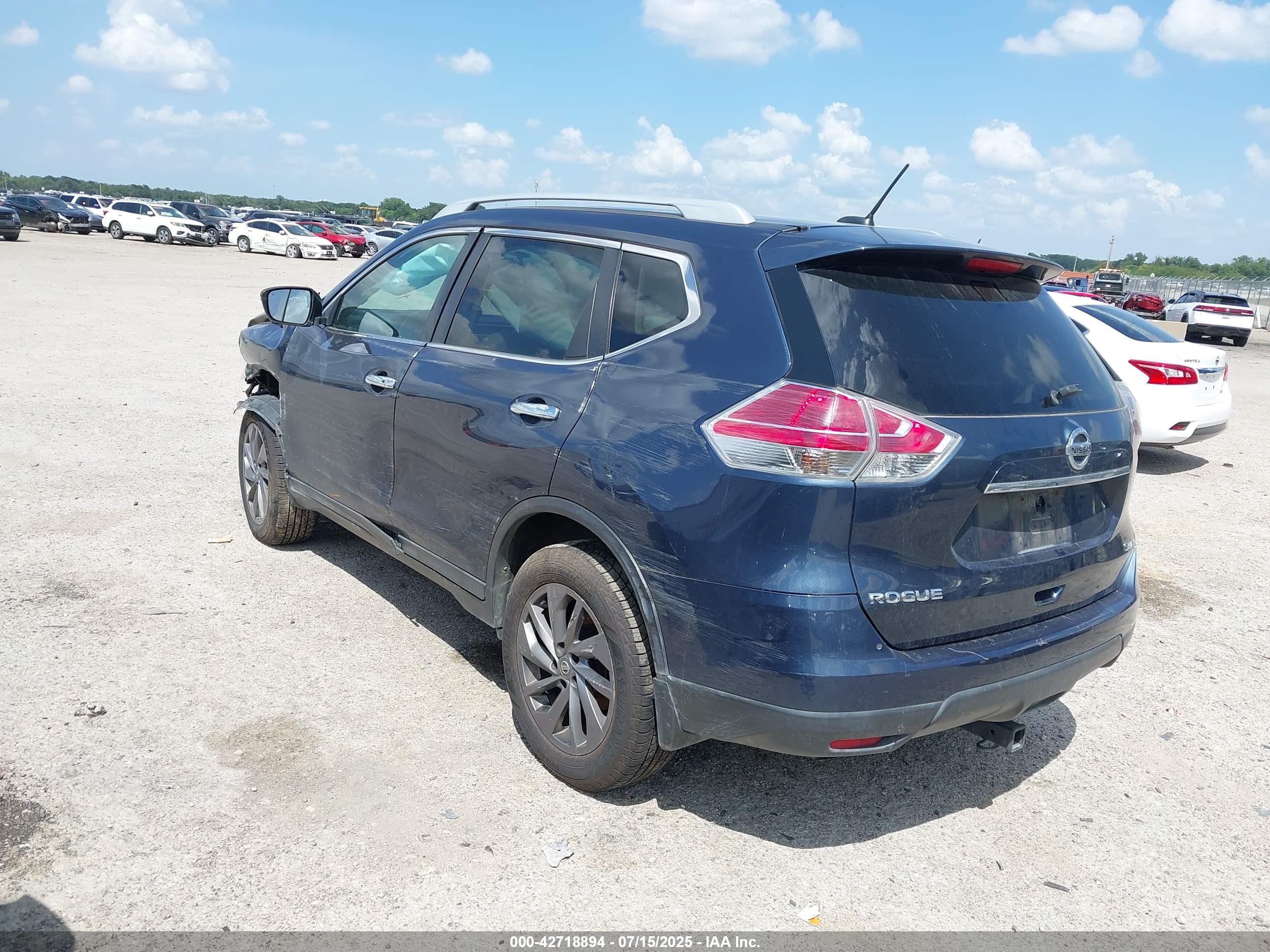 NISSAN ROGUE image 3