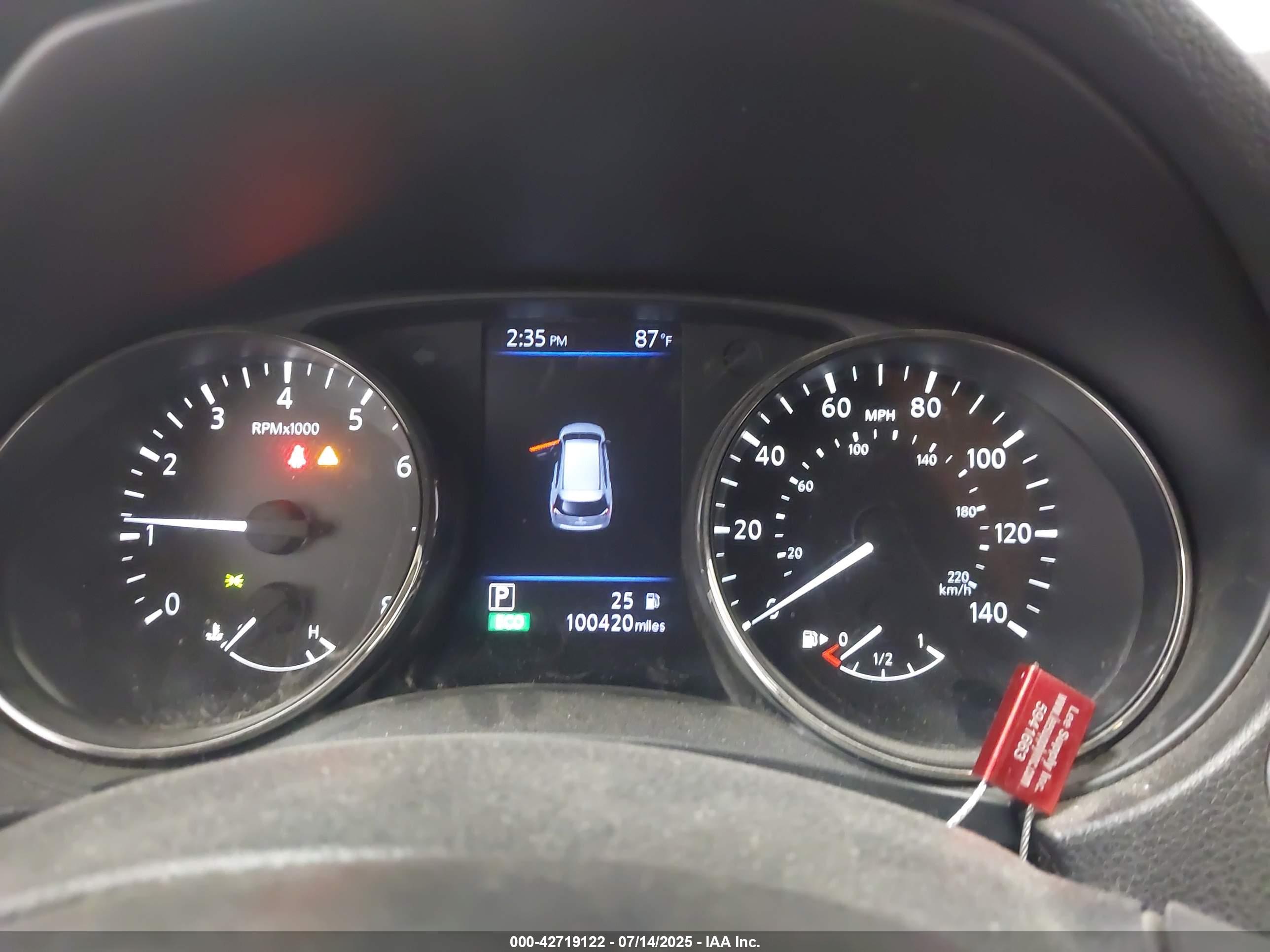 NISSAN ROGUE image 7