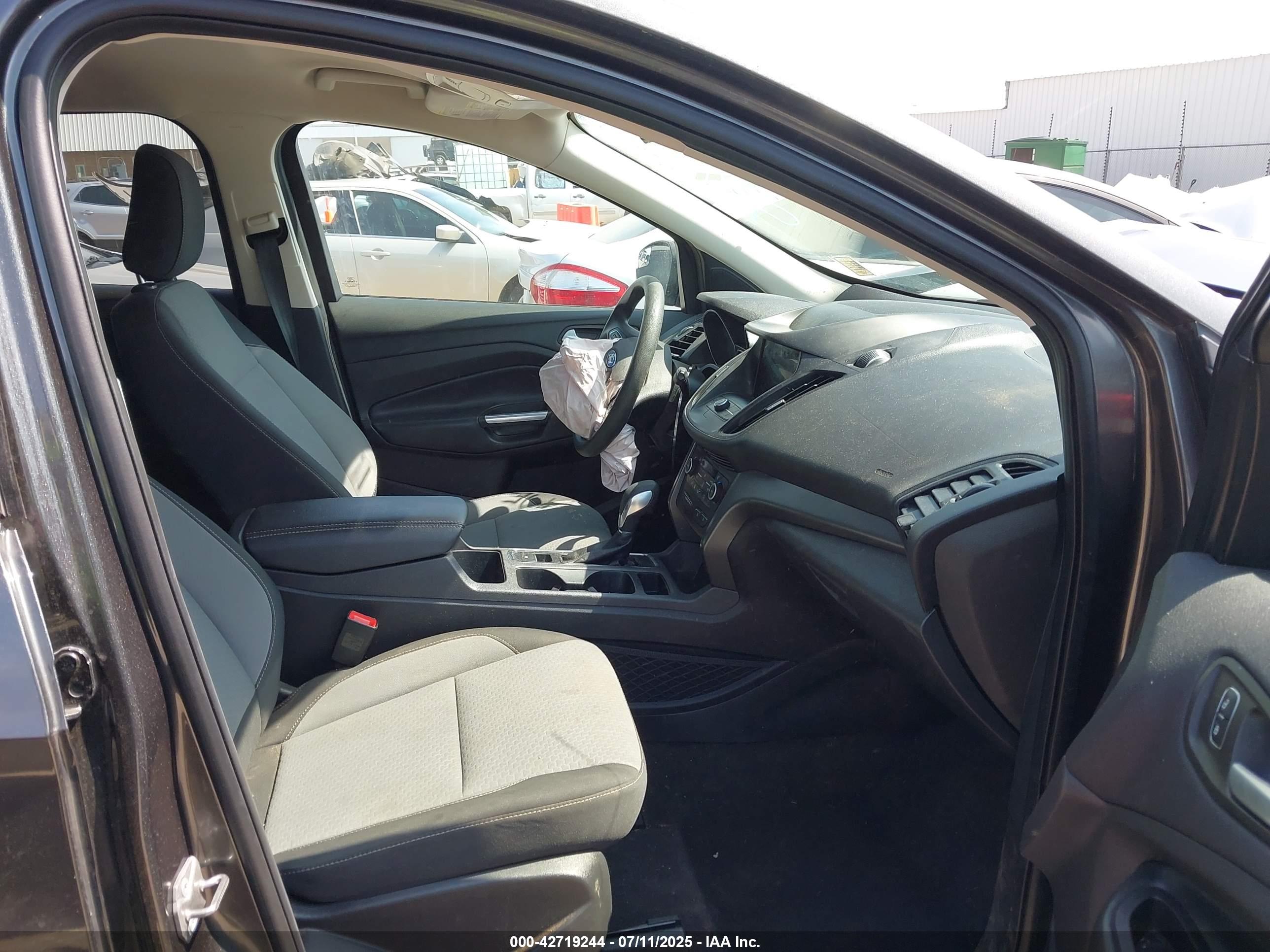FORD ESCAPE image 5