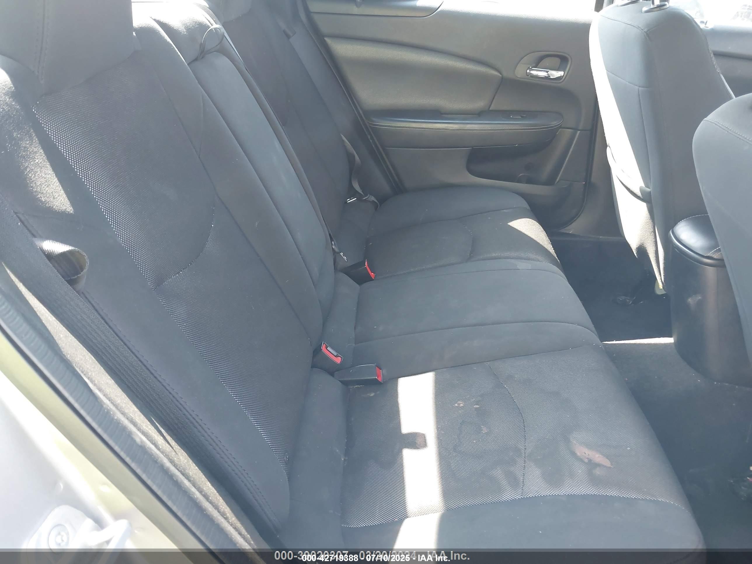 DODGE AVENGER image 8