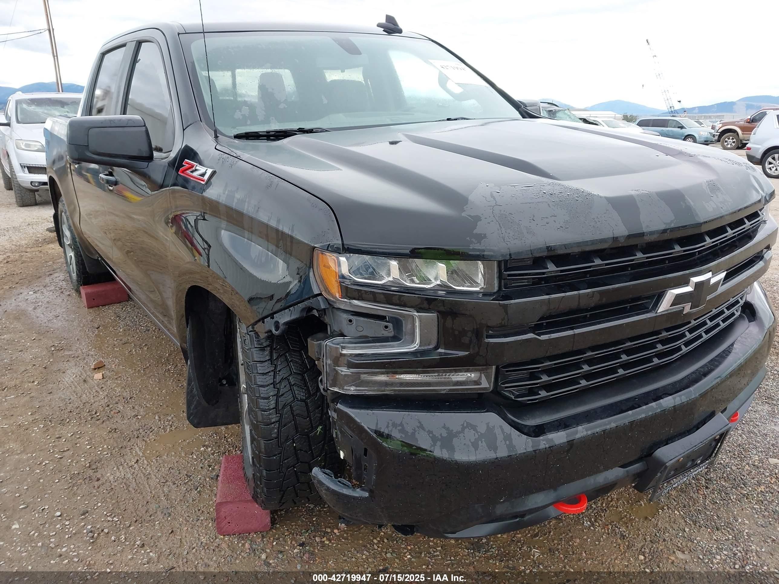 CHEVROLET SILVERADO image 6