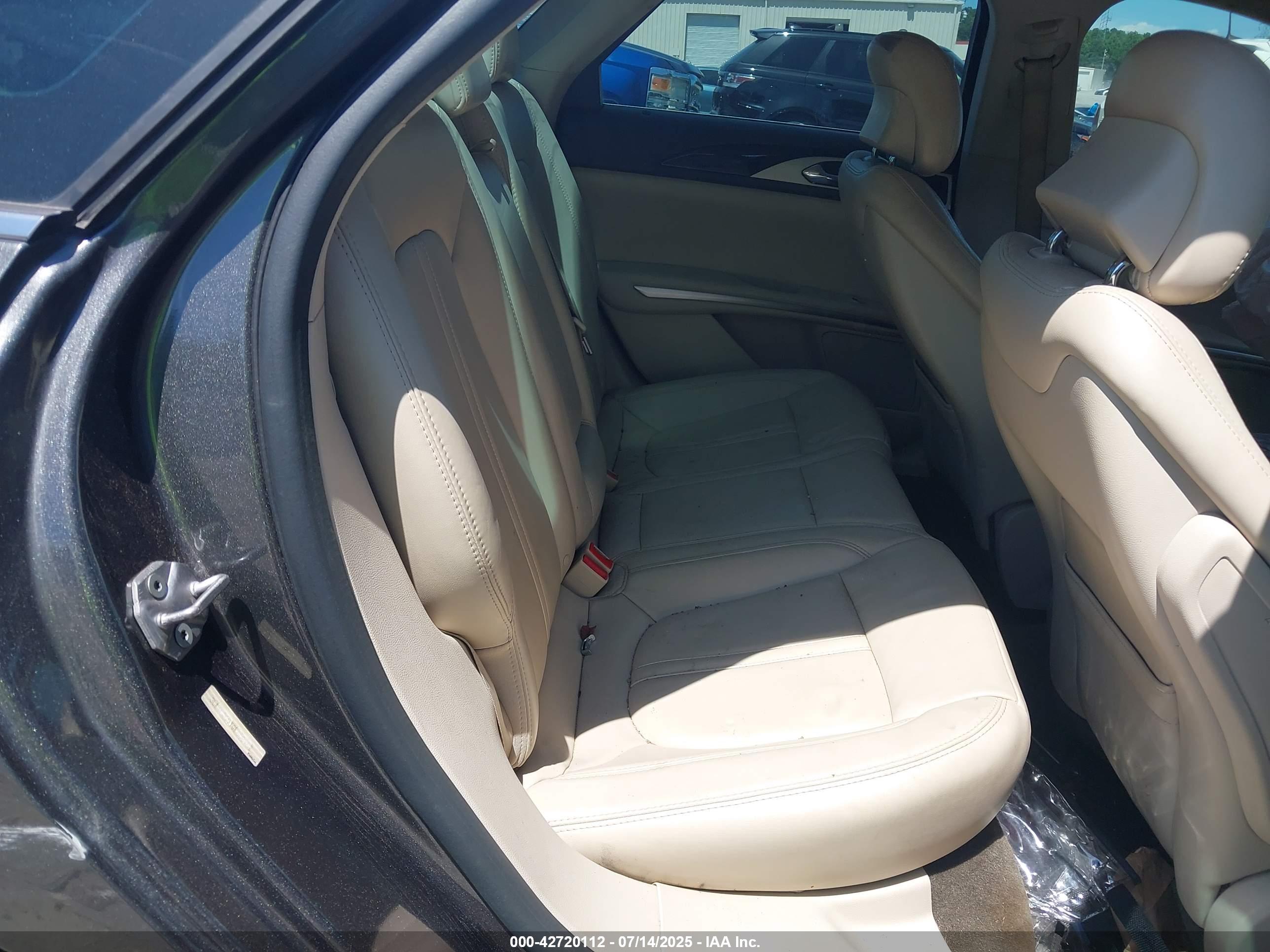 LINCOLN MKZ image 8