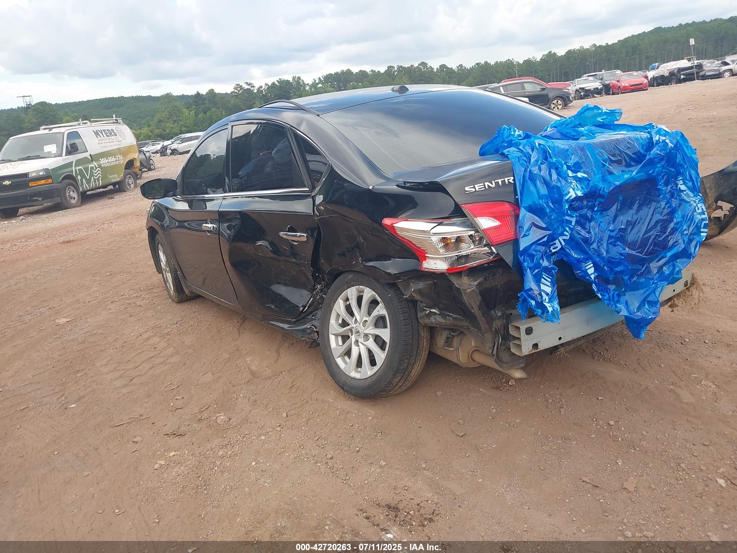 NISSAN SENTRA image 3
