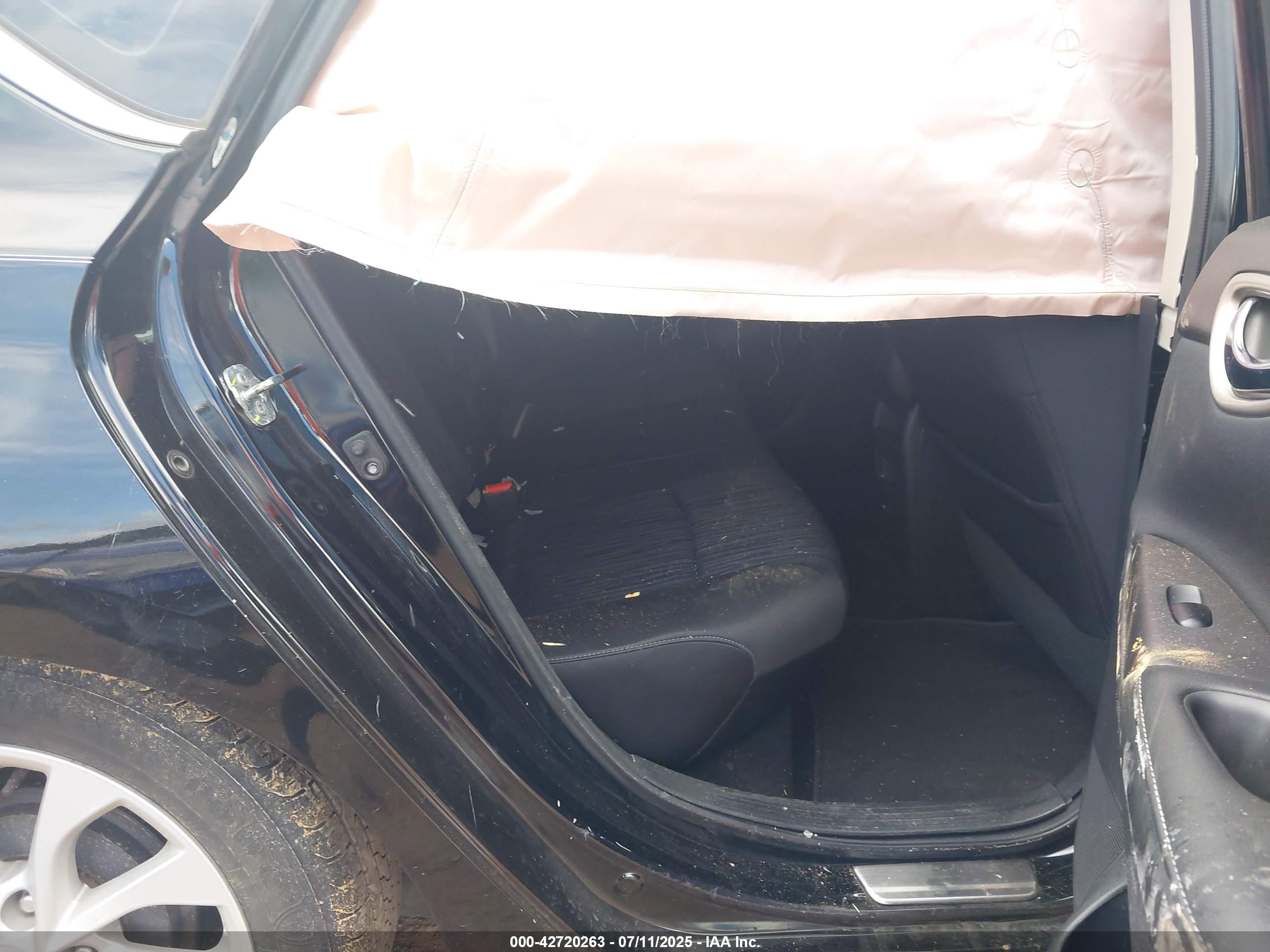 NISSAN SENTRA image 8