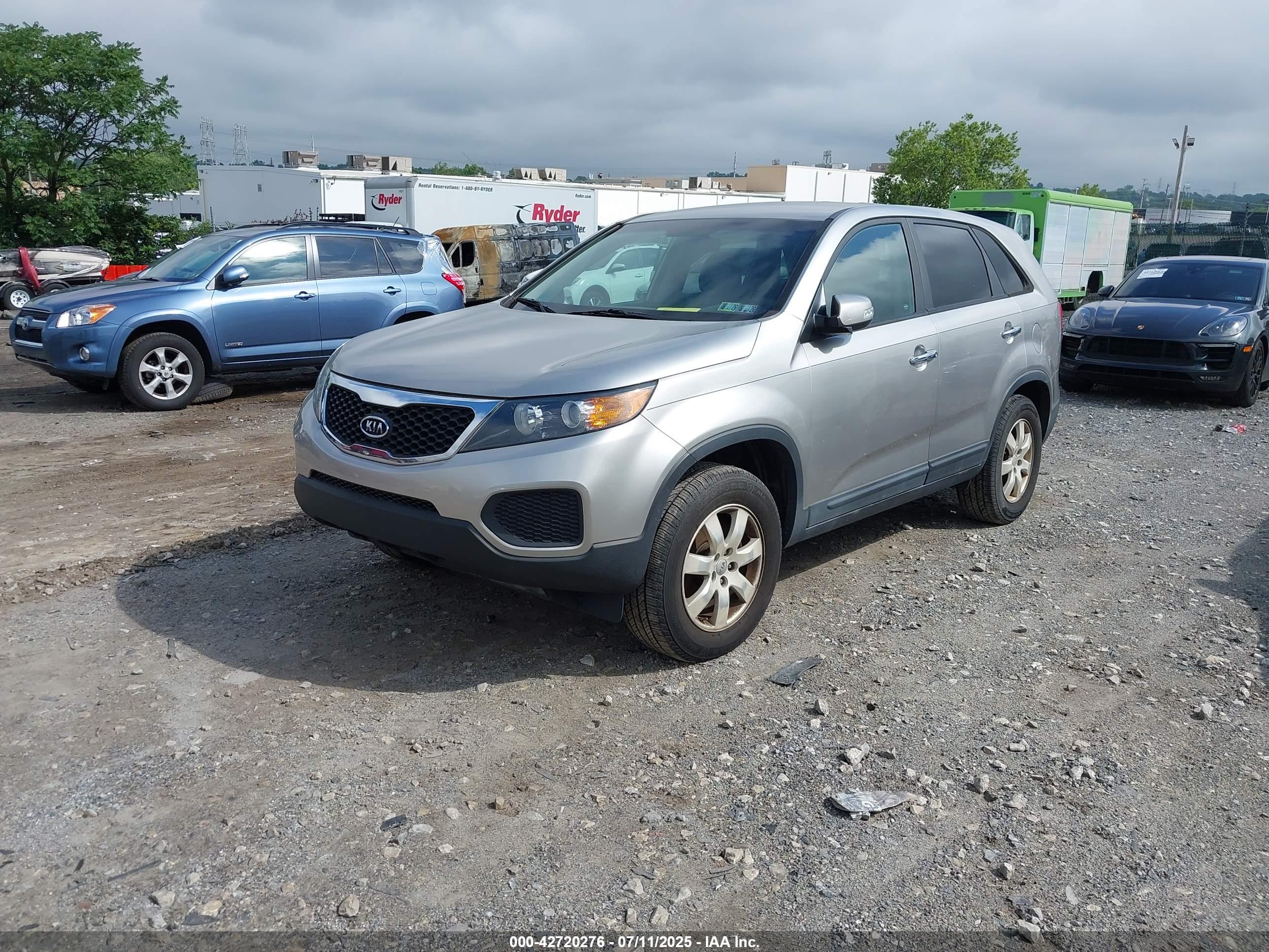 KIA SORENTO image 2