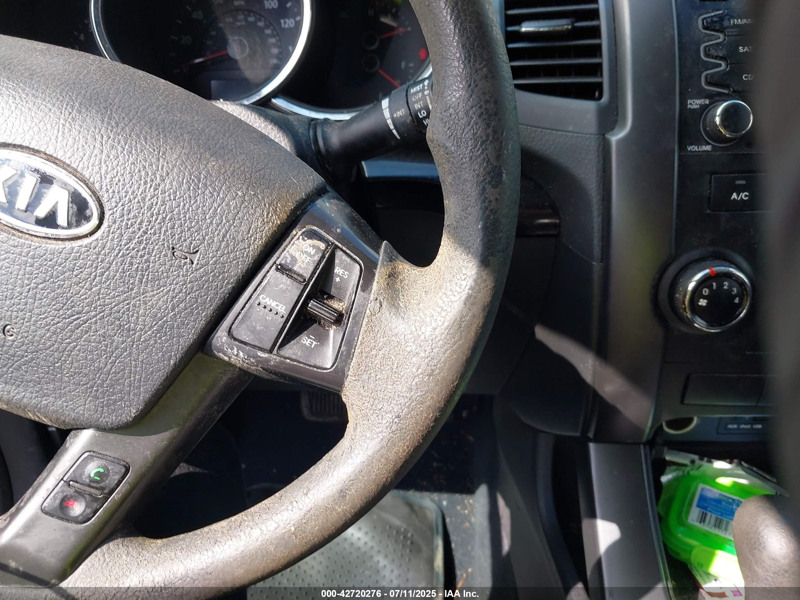 KIA SORENTO image 6