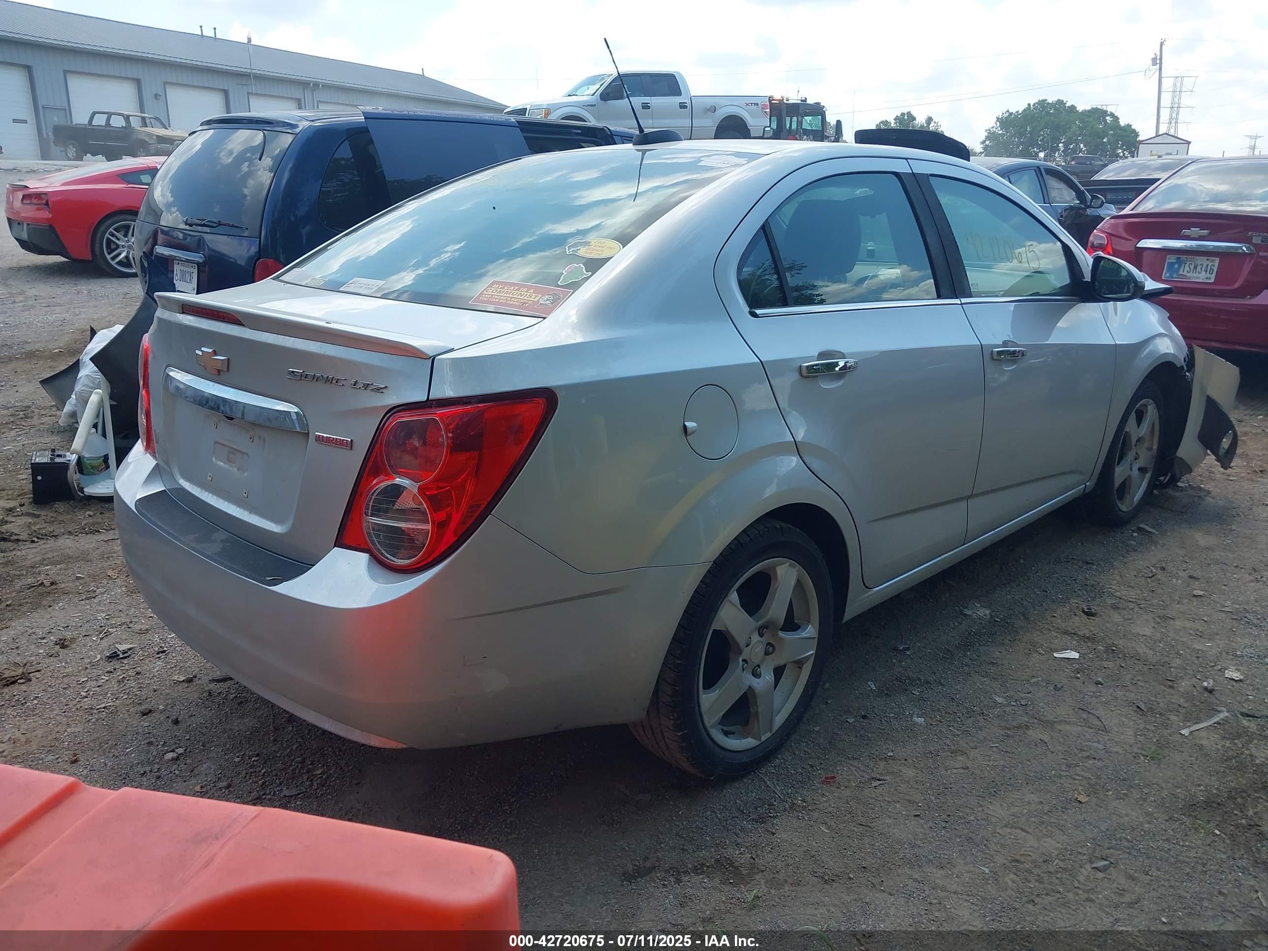 CHEVROLET SONIC image 4