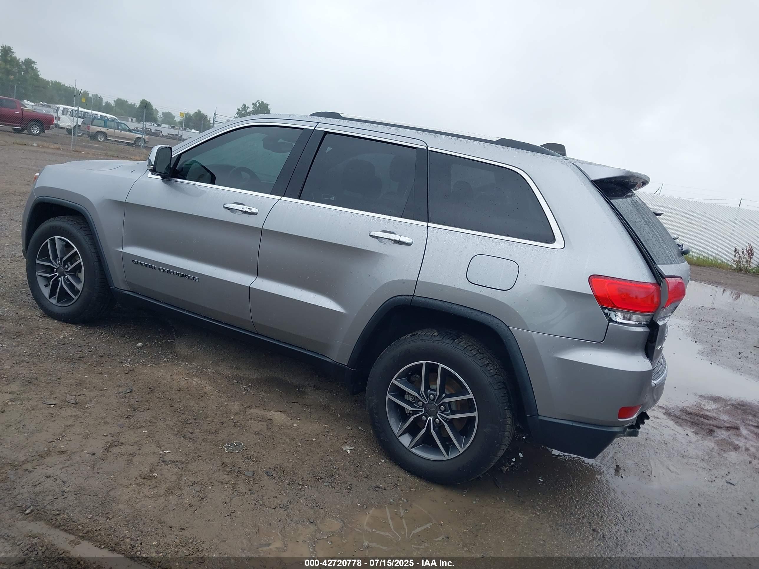 JEEP GRAND image 3