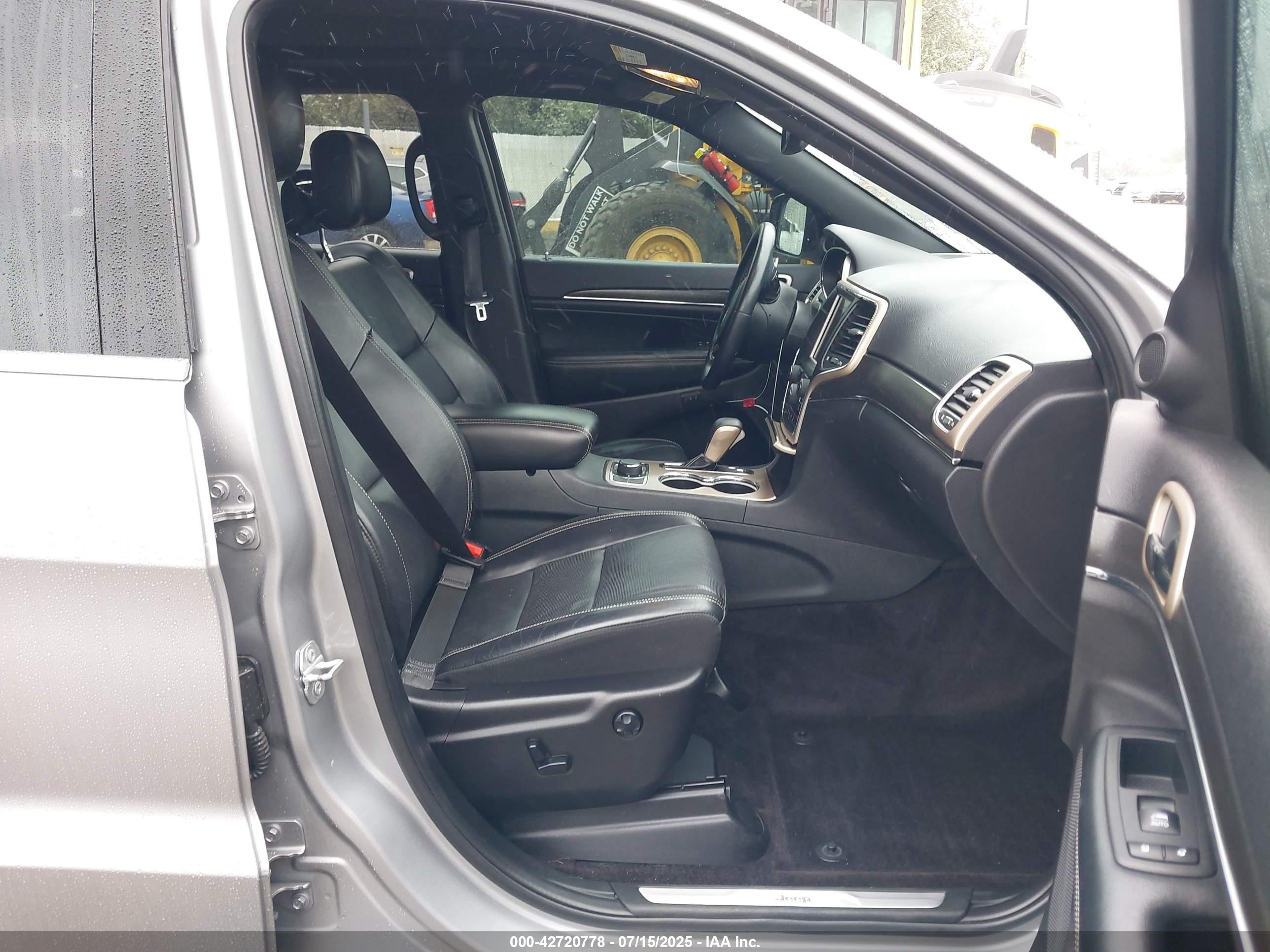JEEP GRAND image 5