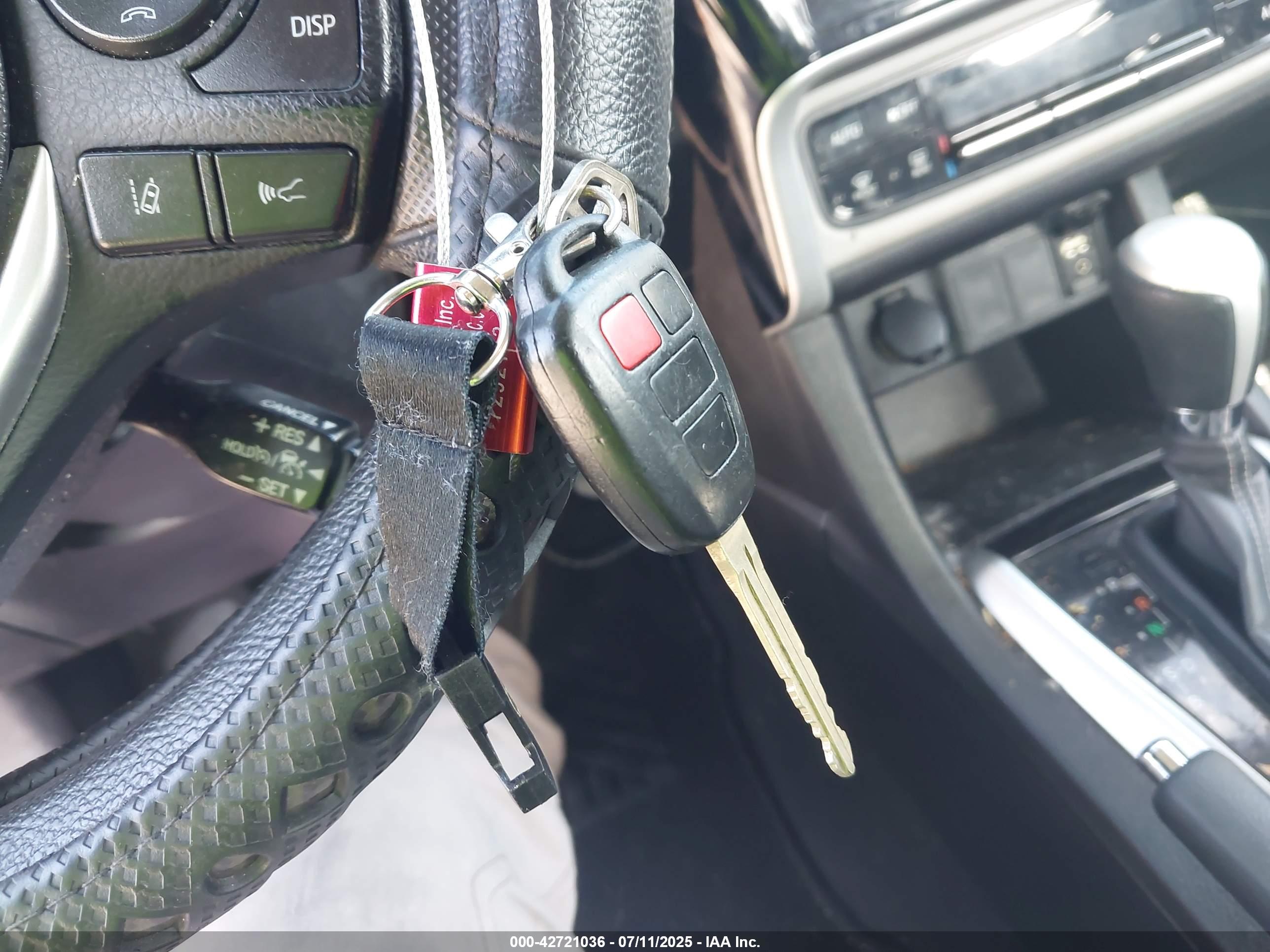 TOYOTA COROLLA image 11