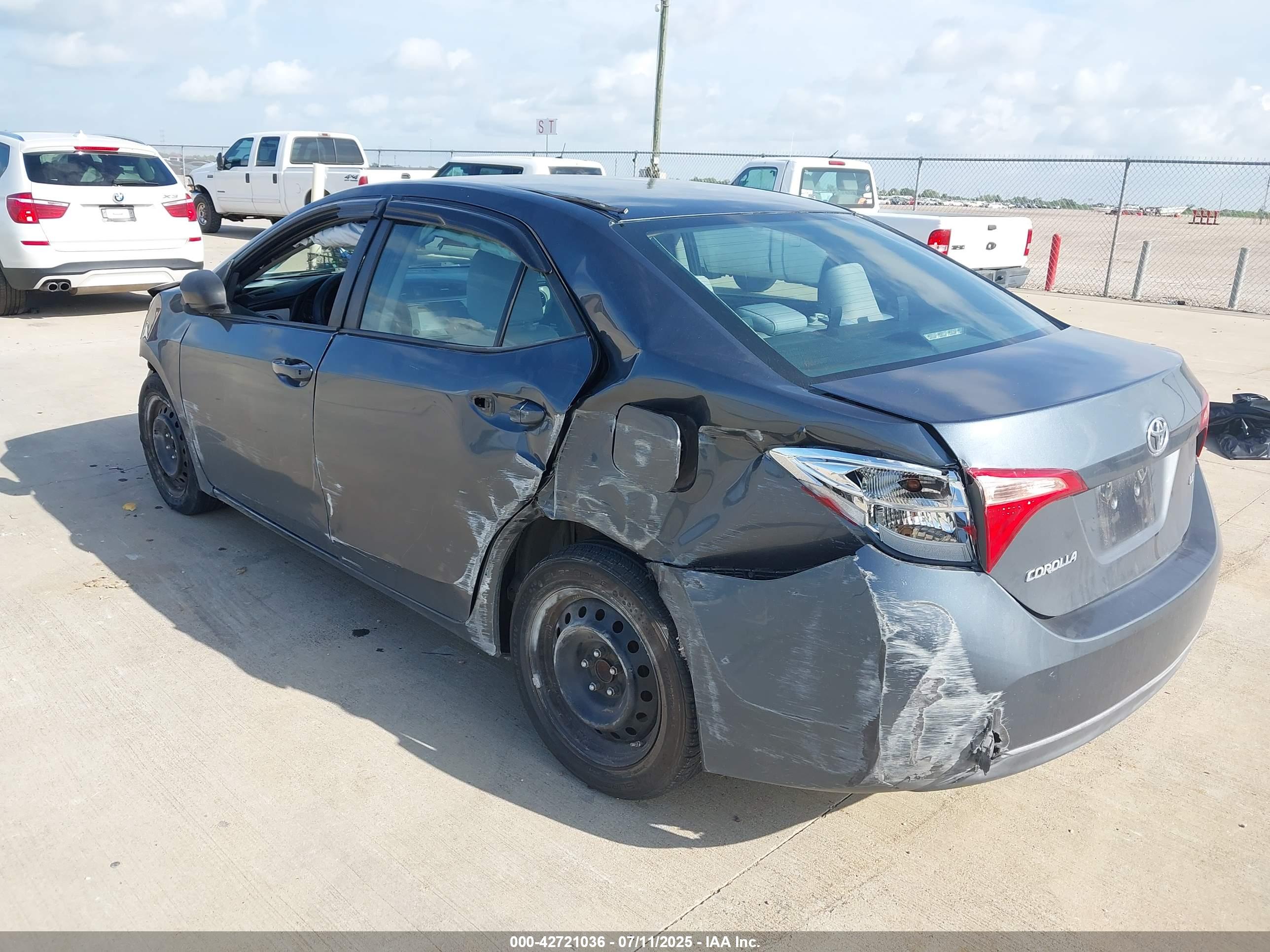 TOYOTA COROLLA image 3
