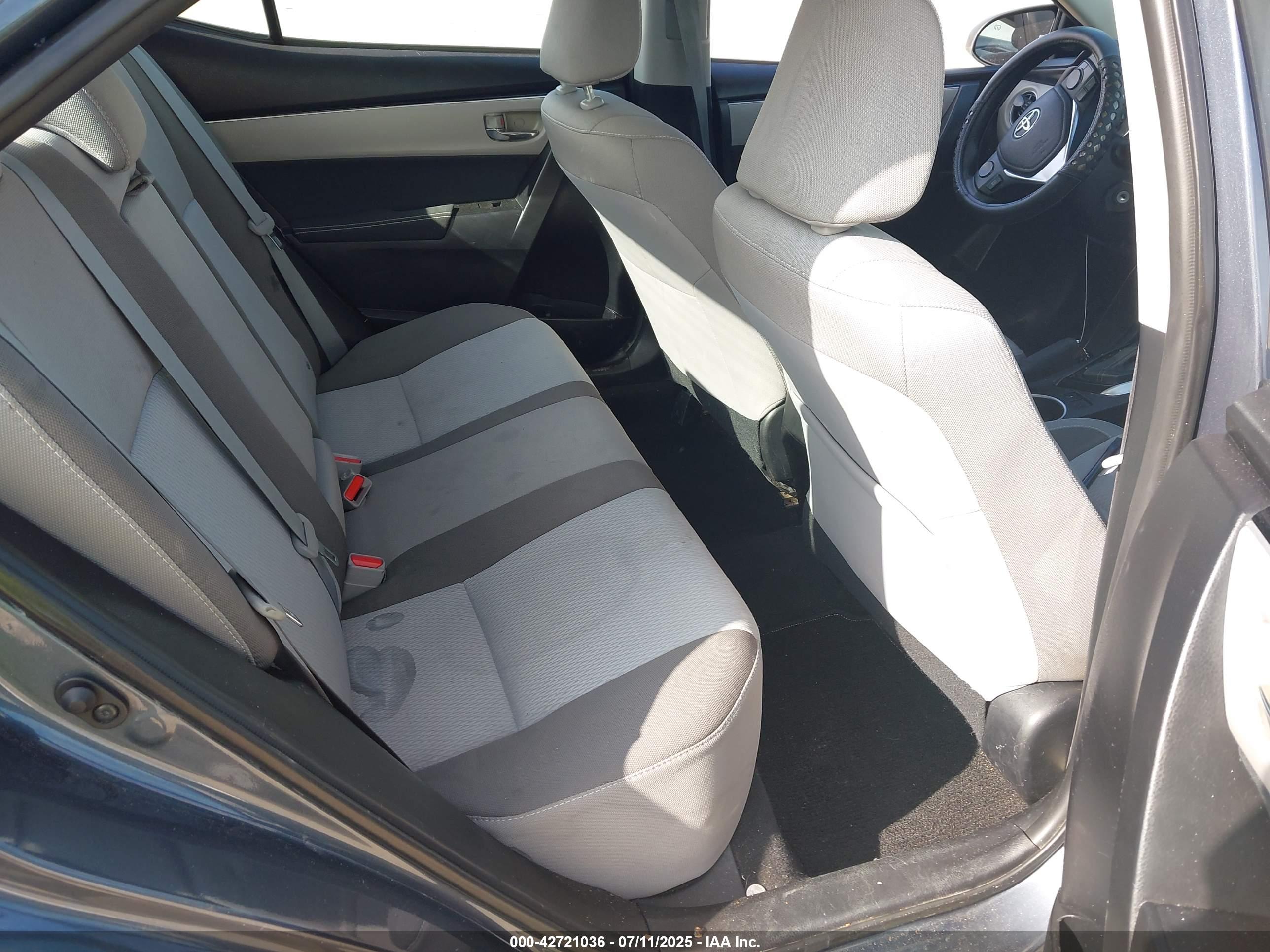 TOYOTA COROLLA image 8